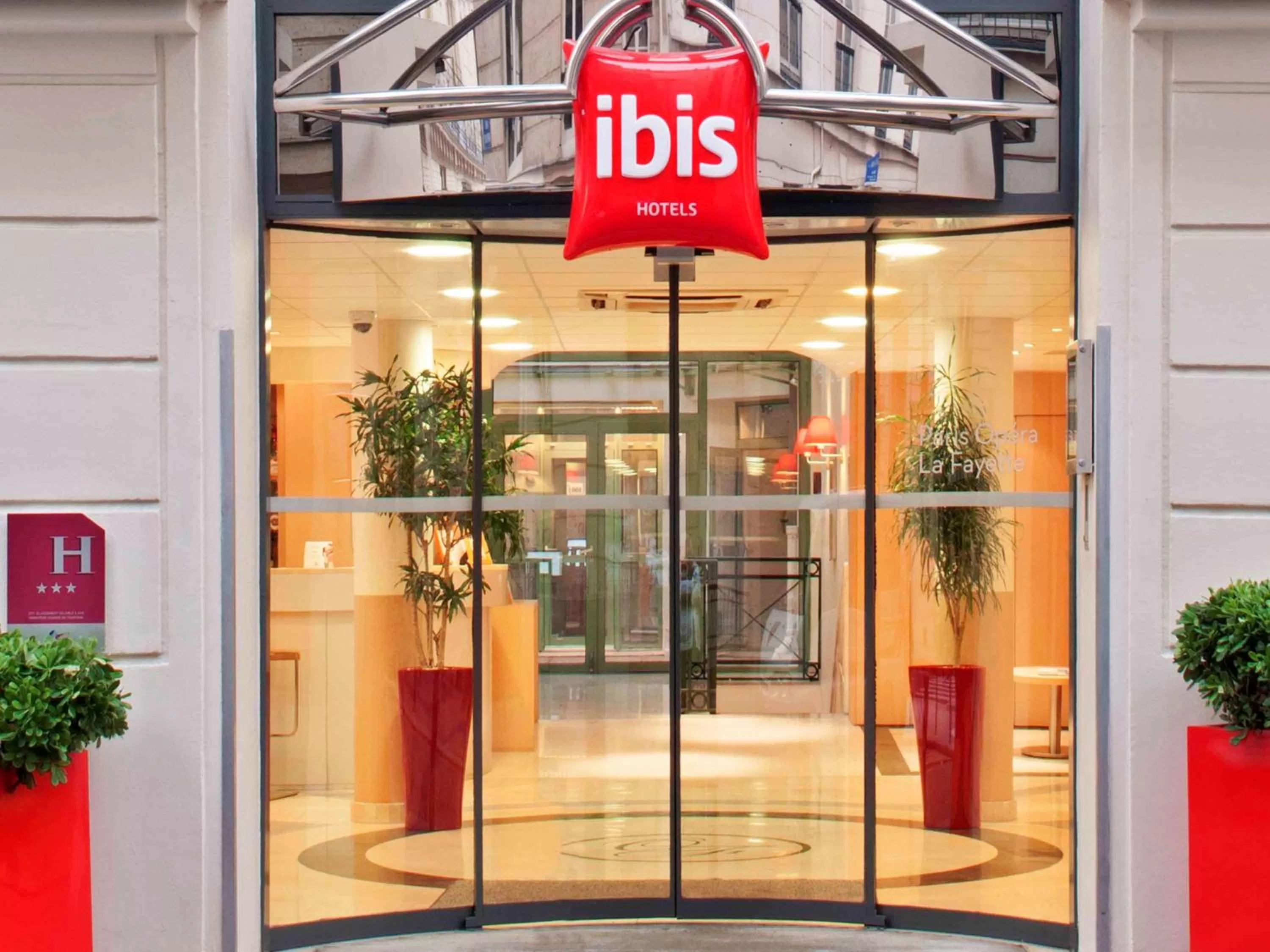 Property building in ibis Paris Opera La Fayette