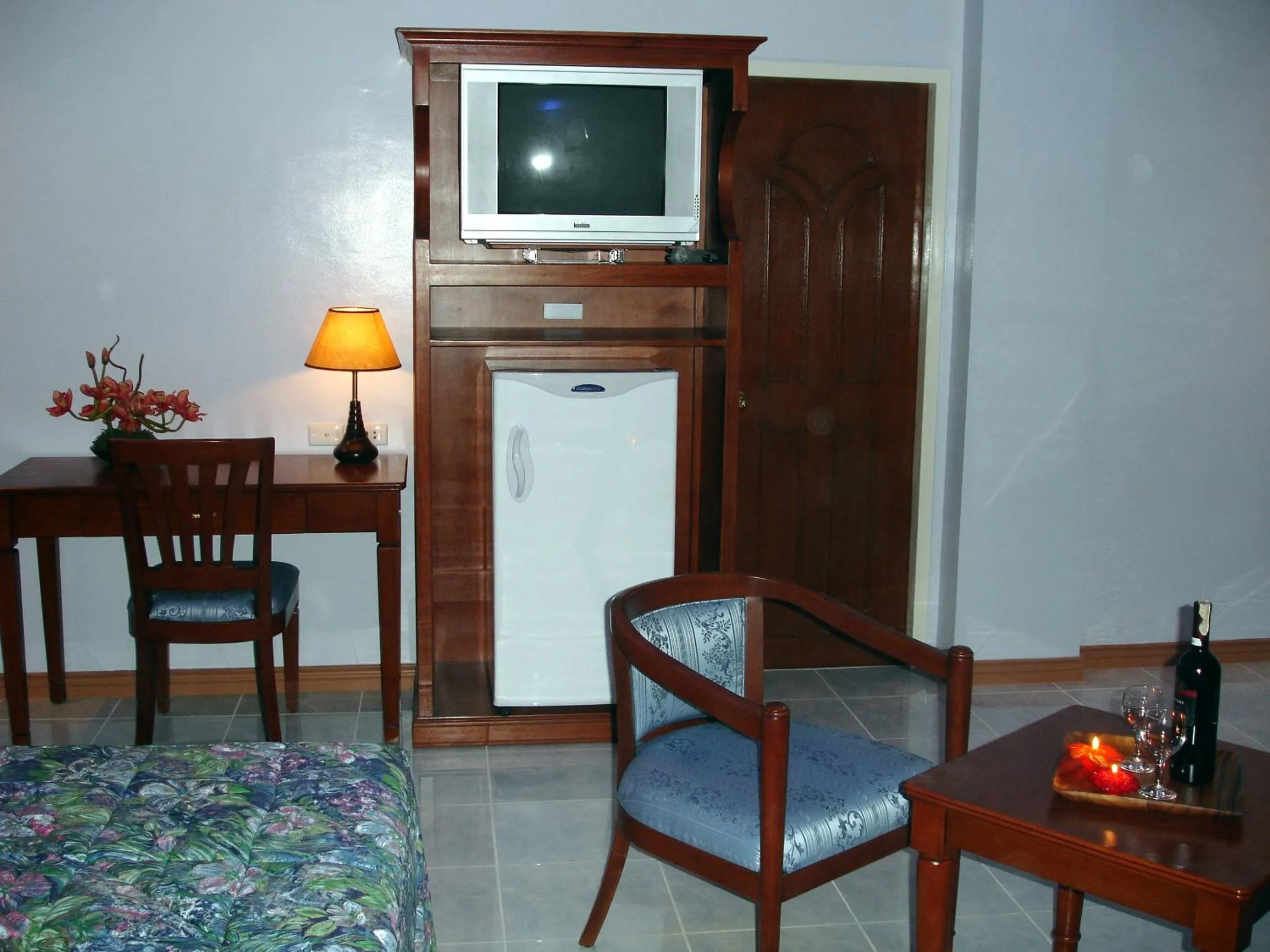 TV and multimedia in Pacific Breeze Hotel and Resort