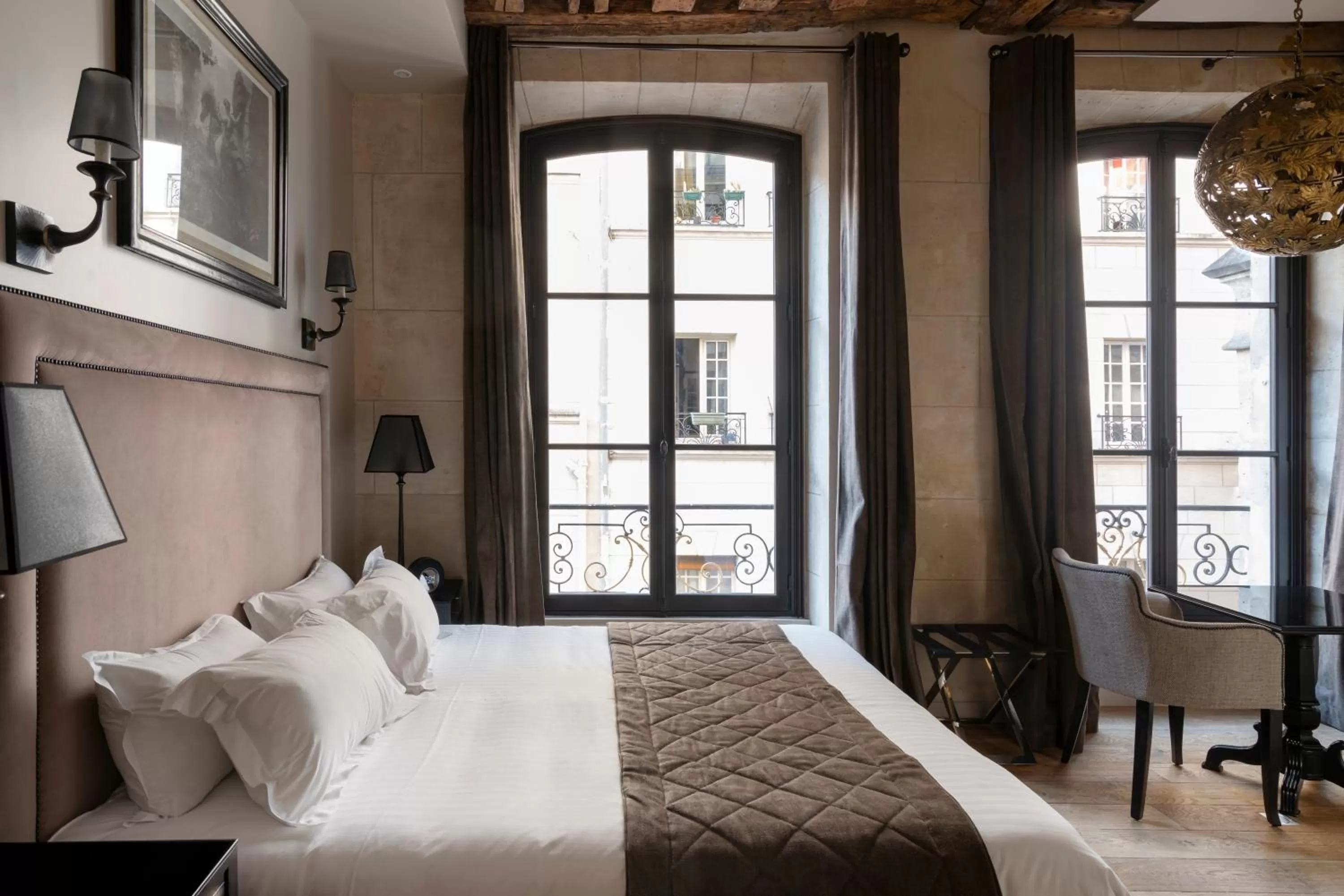 Bed in Hôtel Le Presbytère