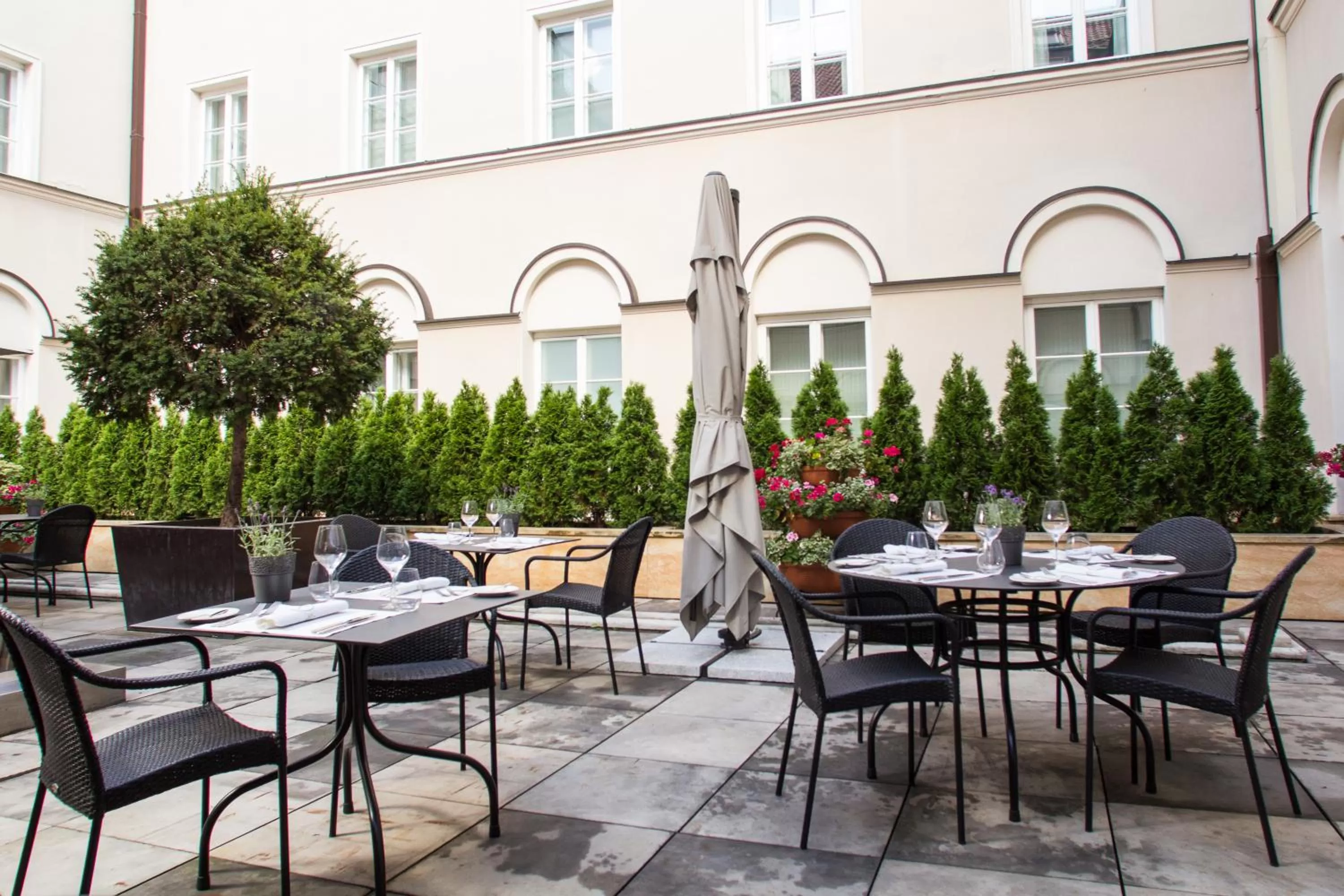 Patio in Mamaison Le Regina Boutique Hotel