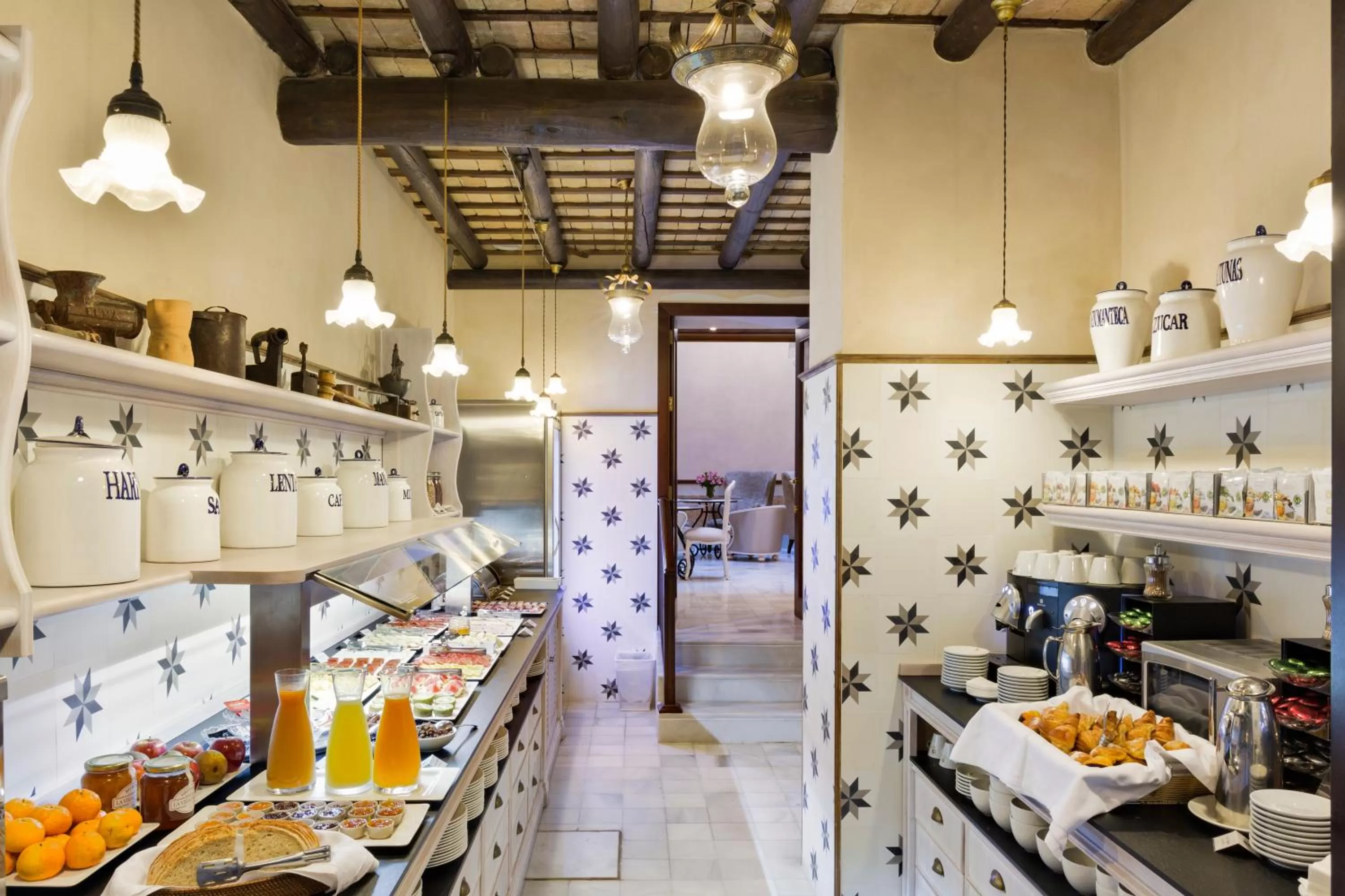 Restaurant/places to eat in Hotel Casa 1800 Sevilla