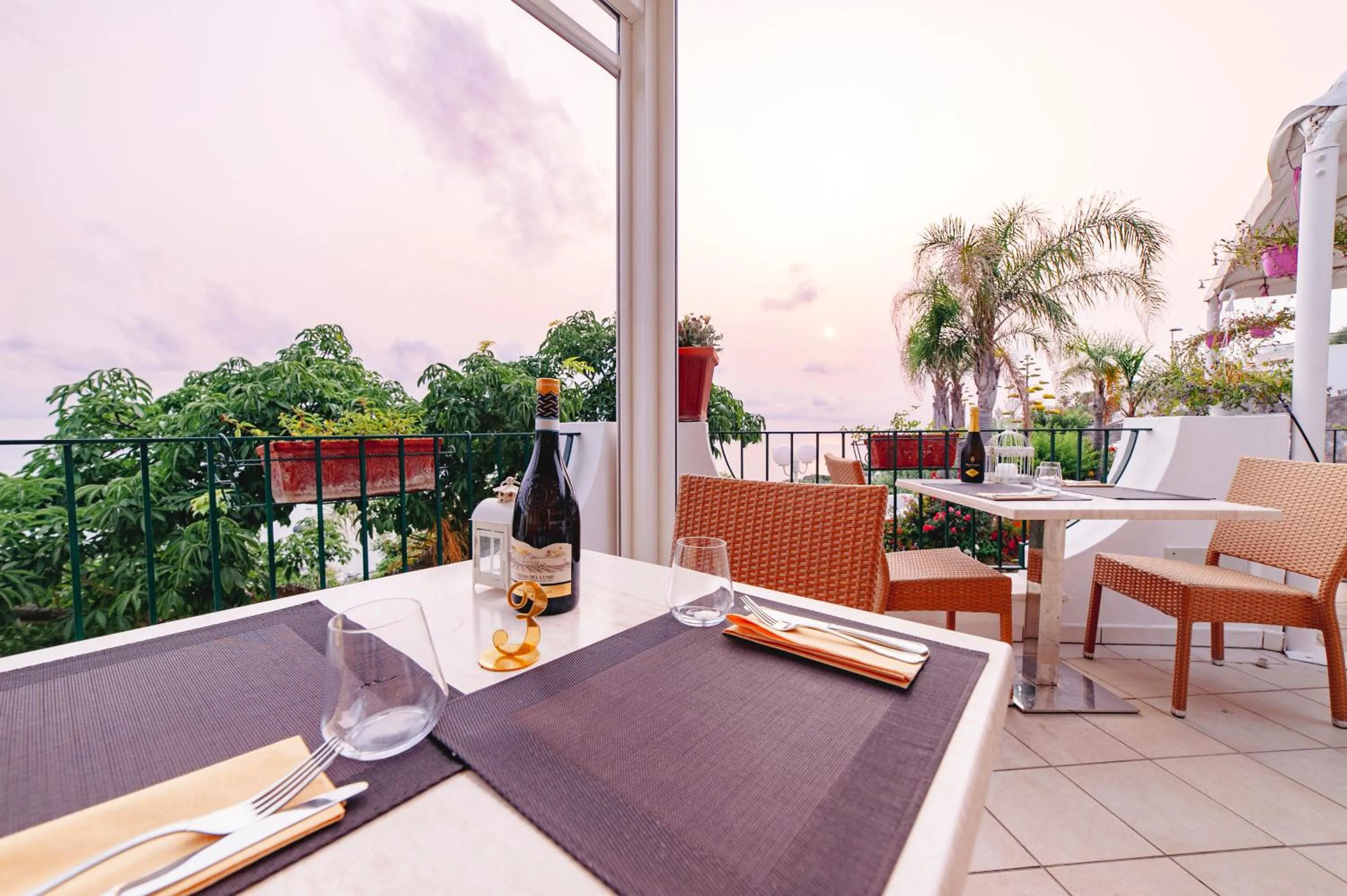 Restaurant/places to eat in Hotel Capizzo