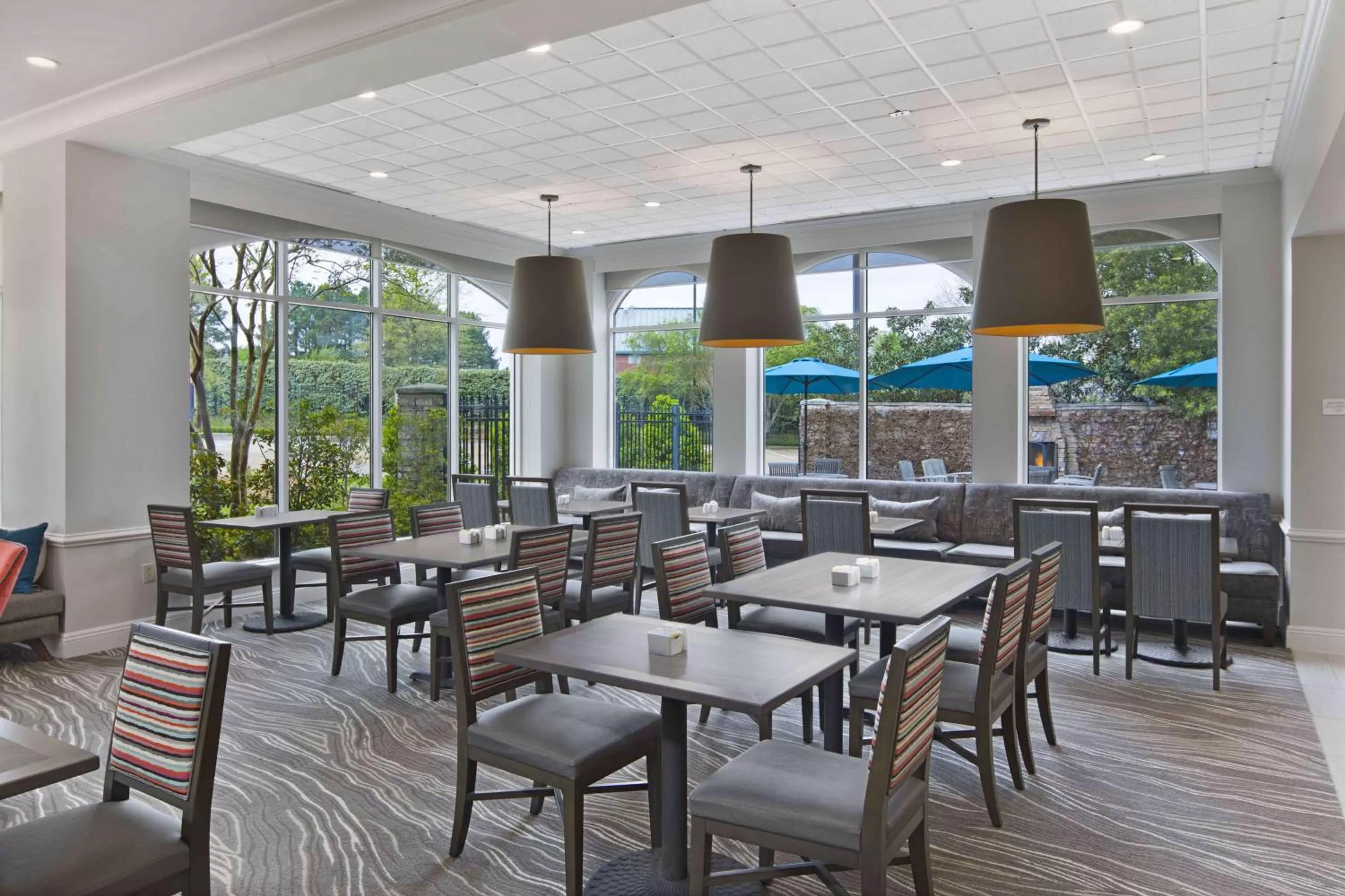 Restaurant/places to eat in Hilton Garden Inn Jackson-Madison