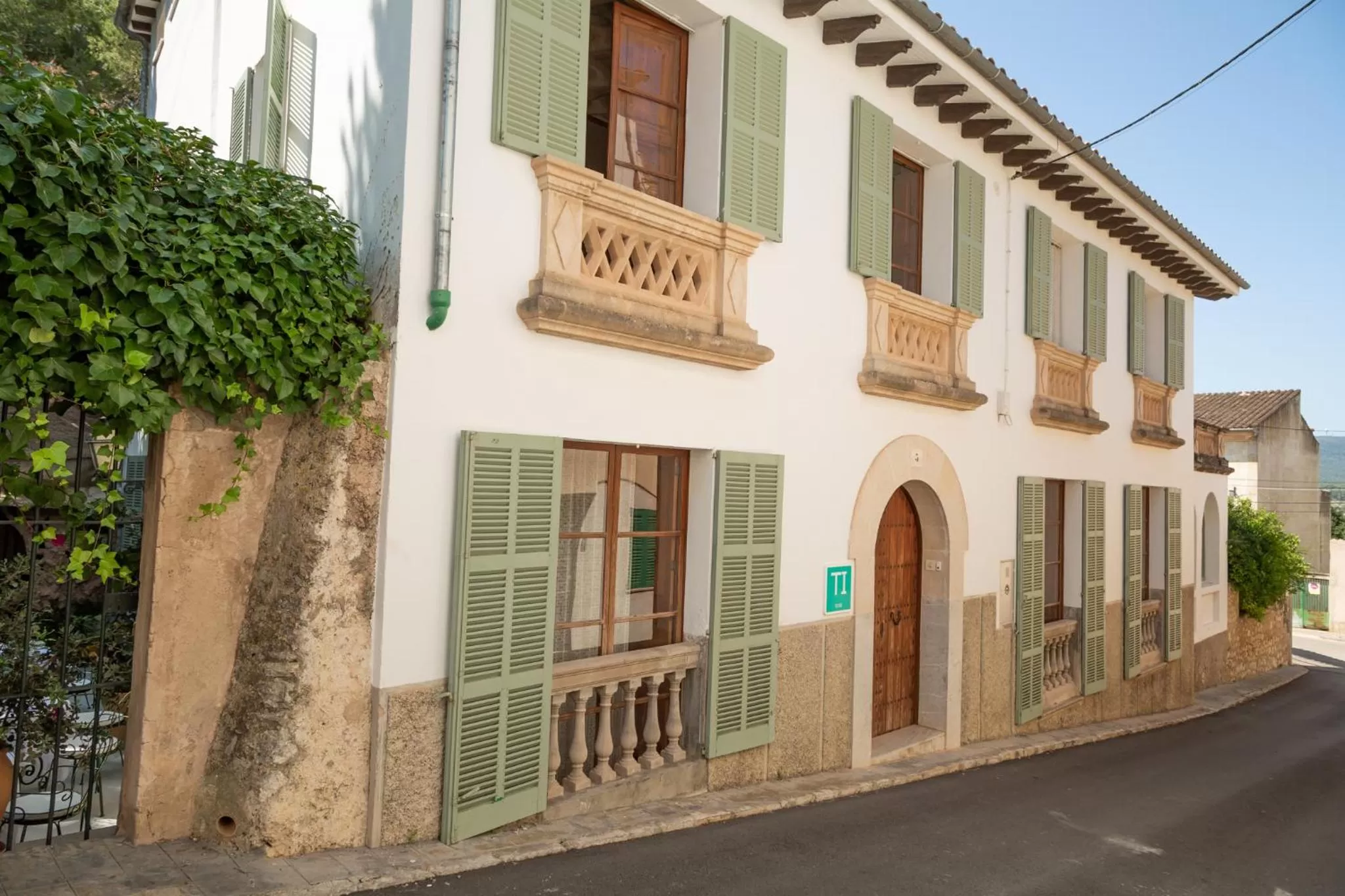 Property Building in Can Moio Turismo de Interior