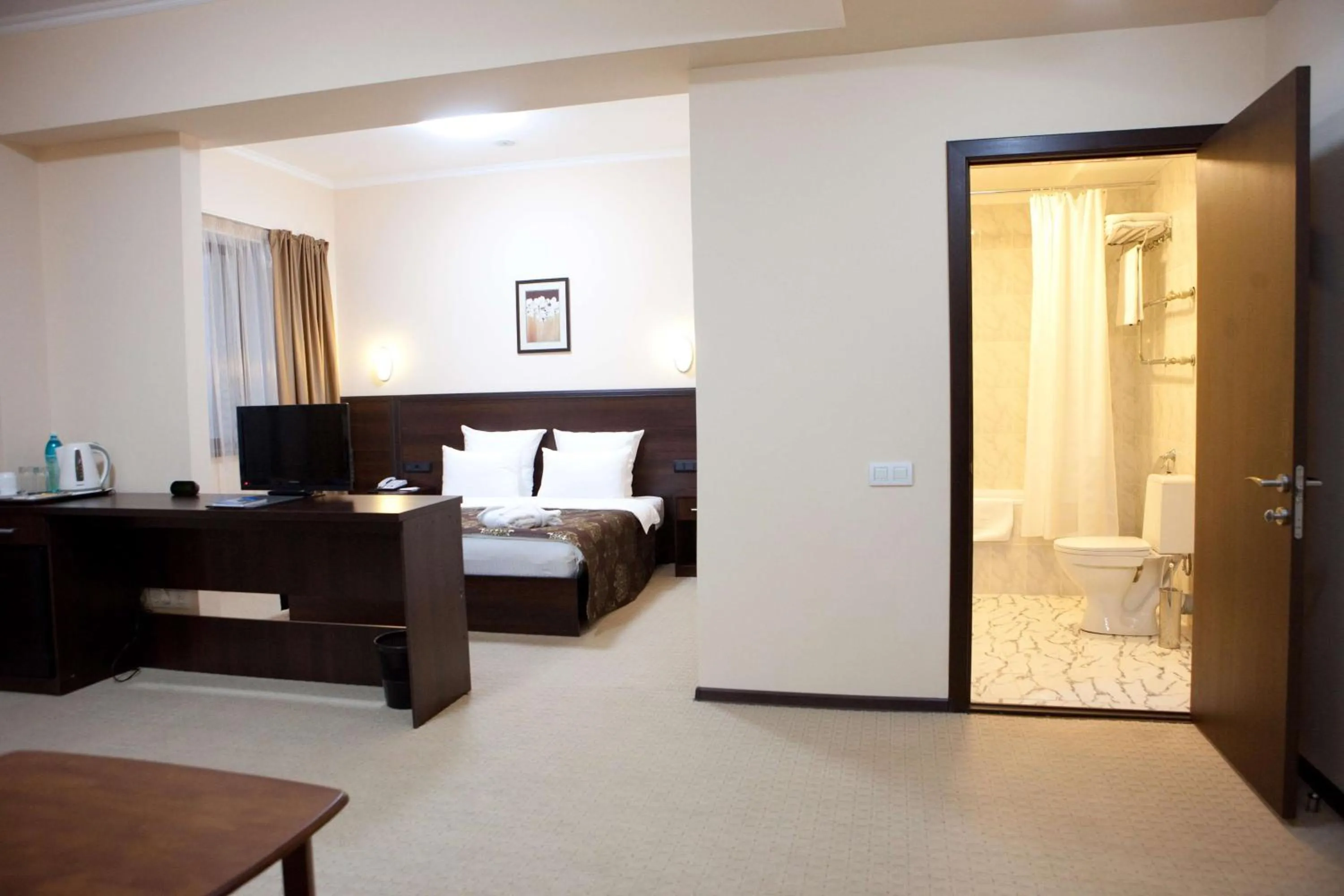 Studio Room with King Bed - Non-Smoking in Best Western Plus Atakent Park Hotel