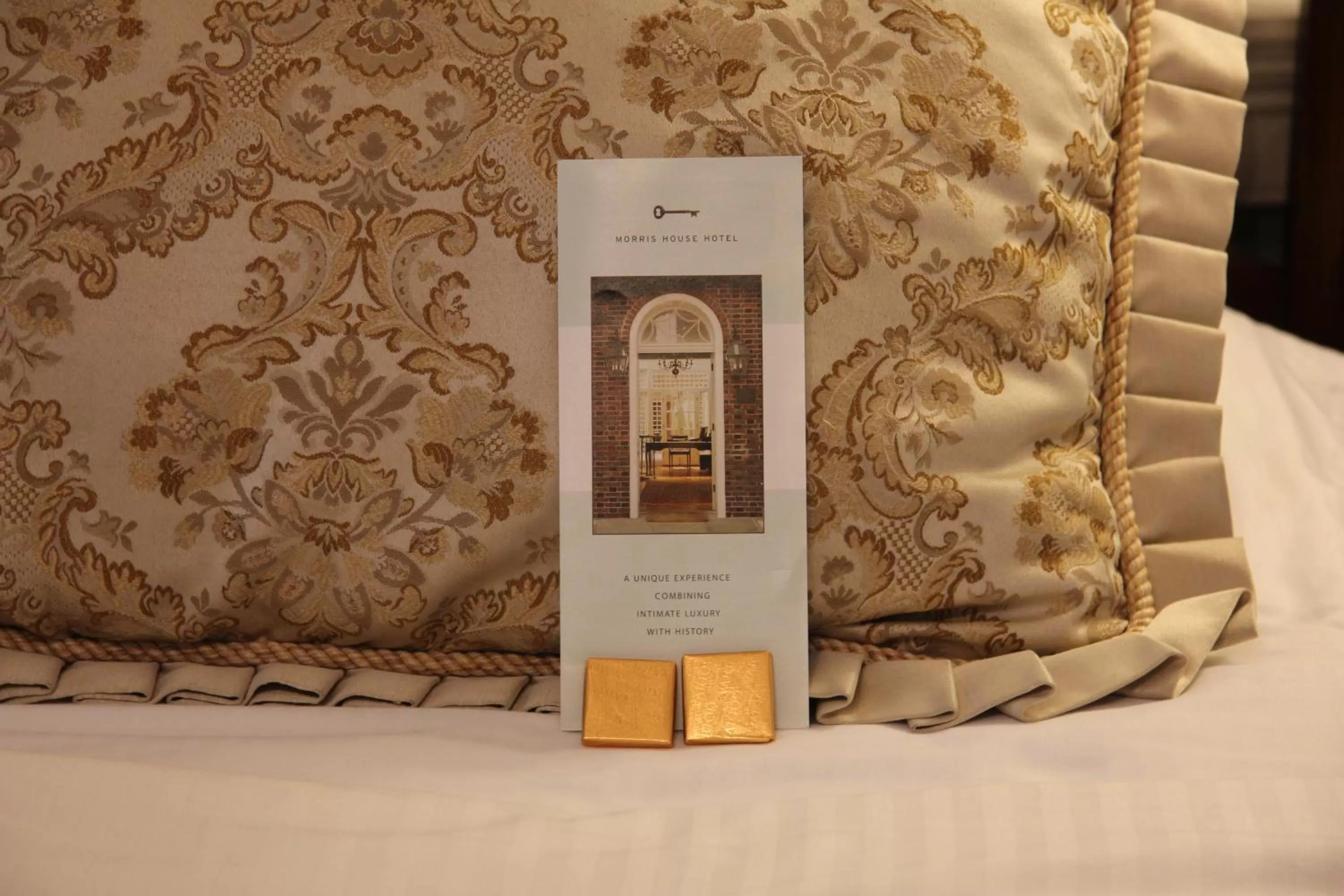 Bed in Morris House Hotel