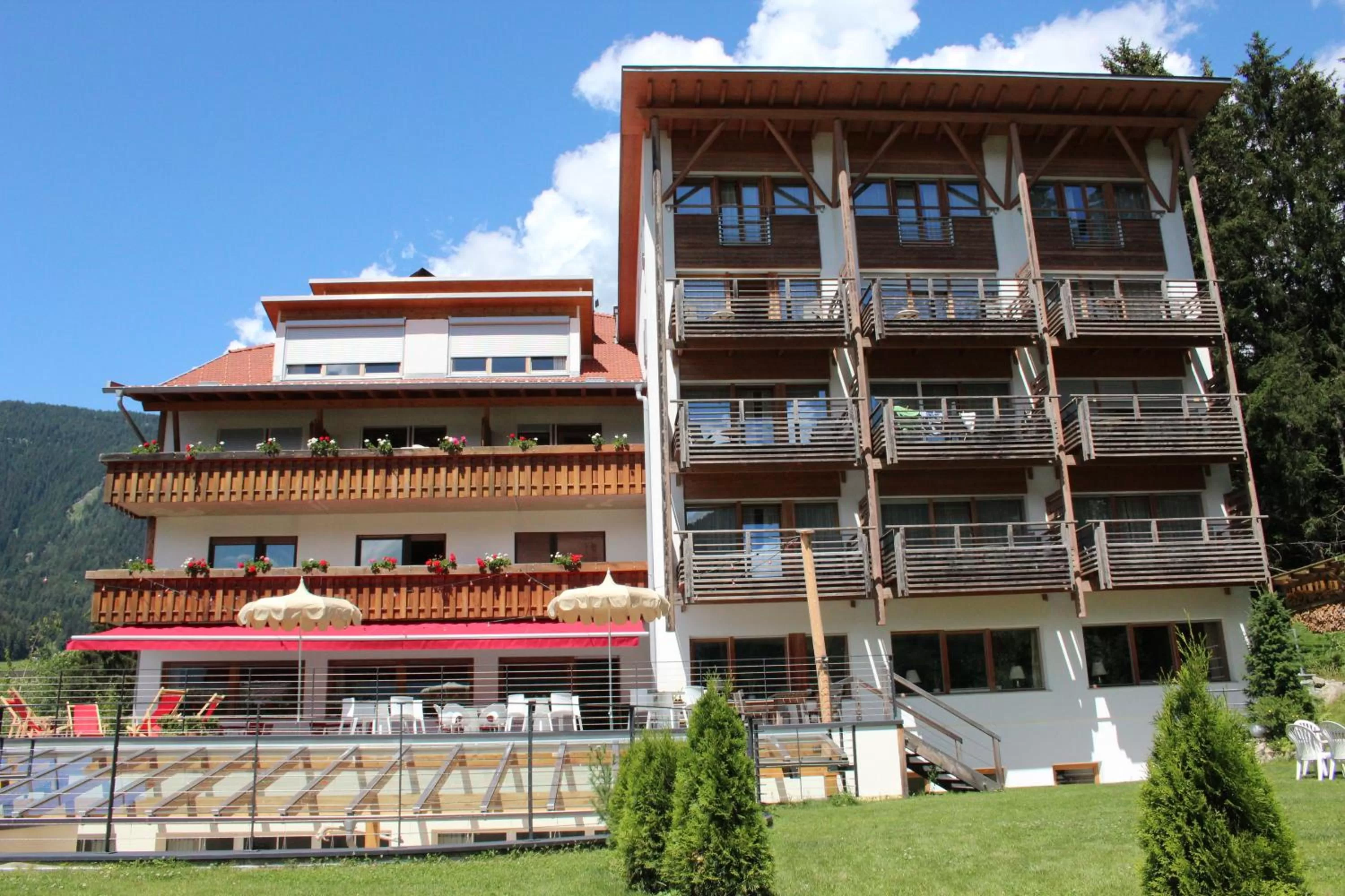 Facade/entrance in Frida am Wald
