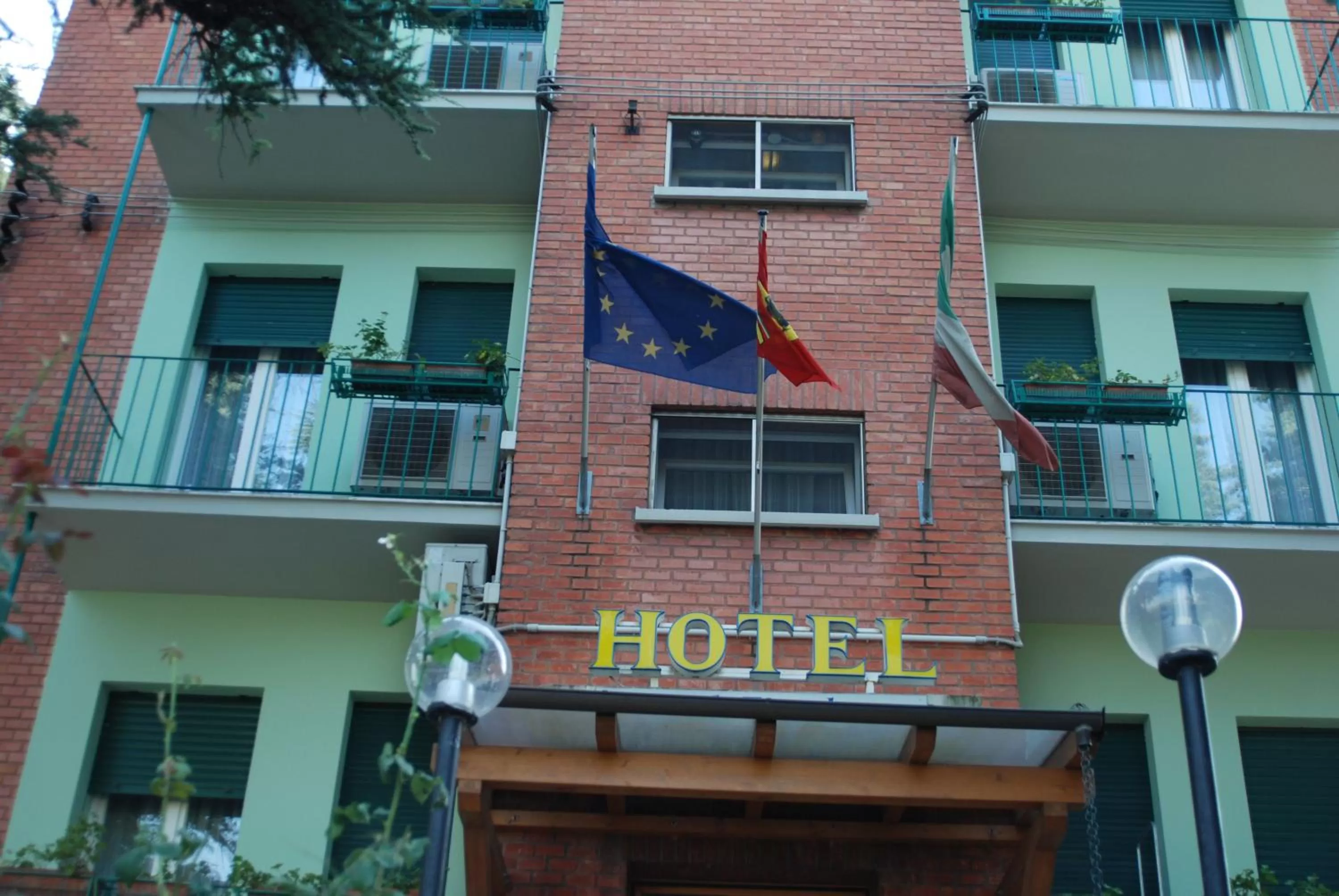 Property building in Hotel Tuscolano