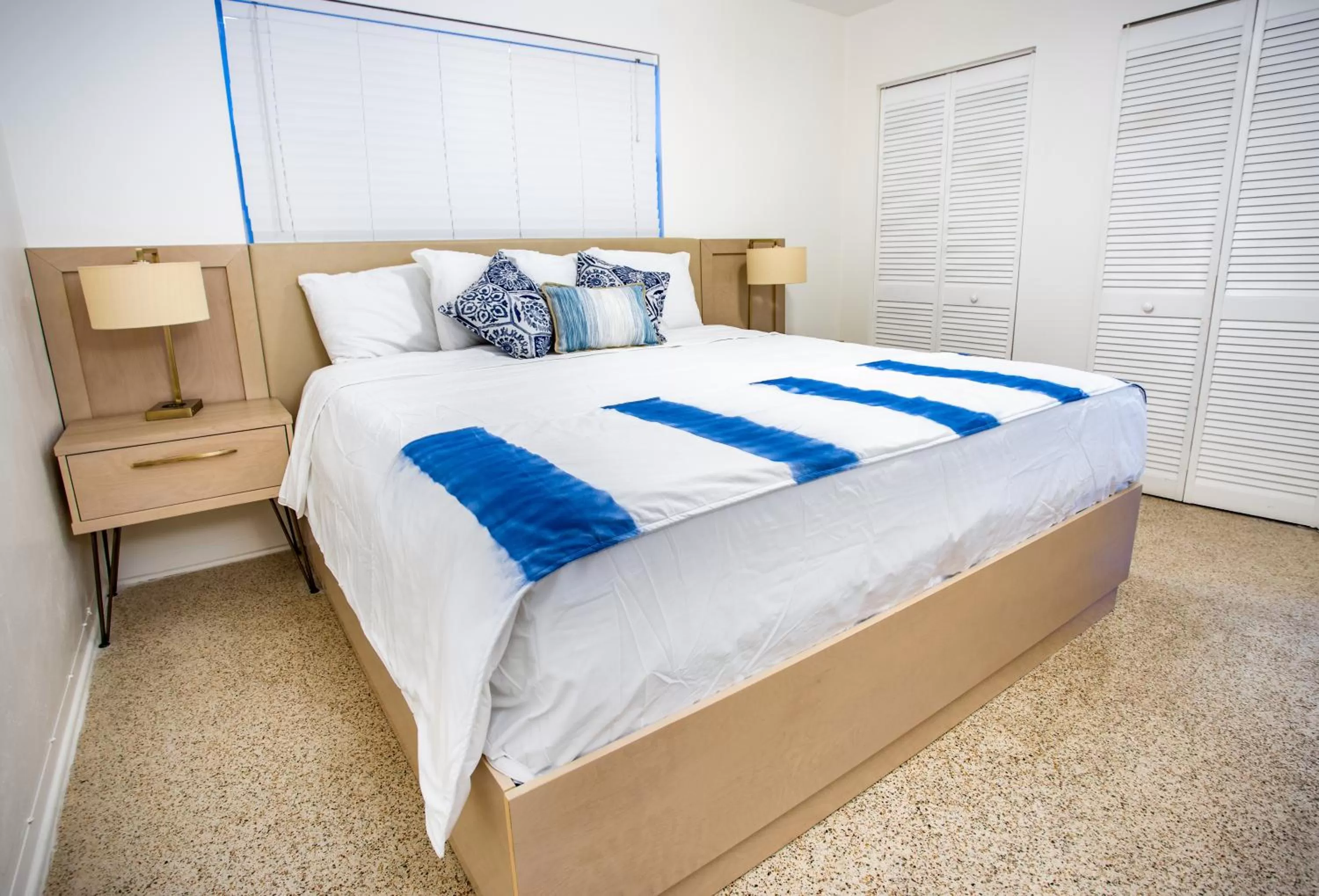 Bedroom, Bed in Sea Garden by the Sea