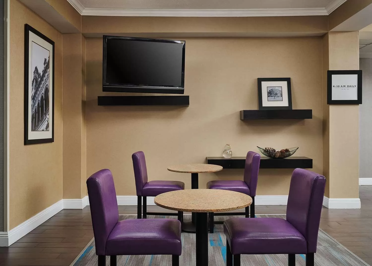 Lobby or reception in Hampton Inn Covington/Mandeville