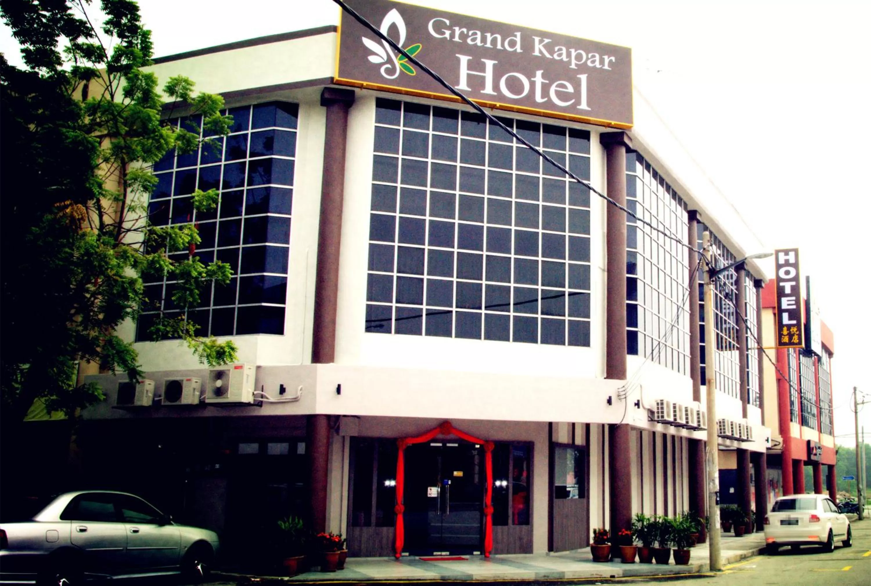 Facade/entrance in Grand Kapar Hotel Kuala Selangor