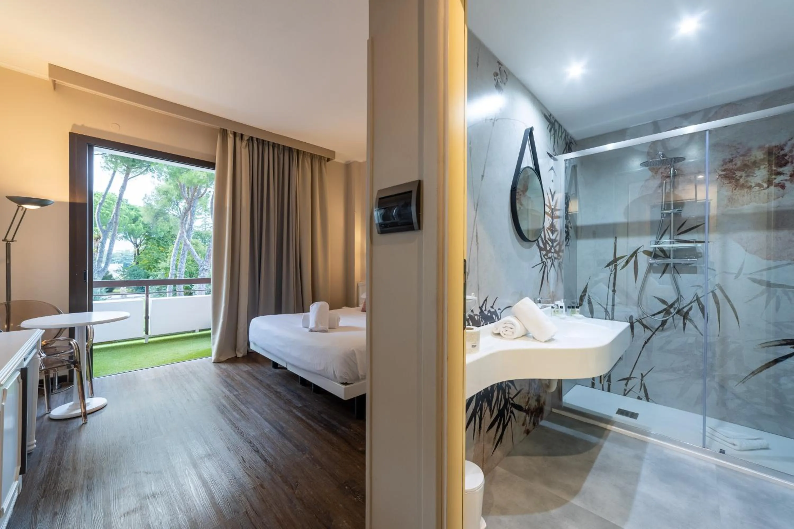 Photo of the whole room, Bed in Hotel Salus Terme - Adults Only