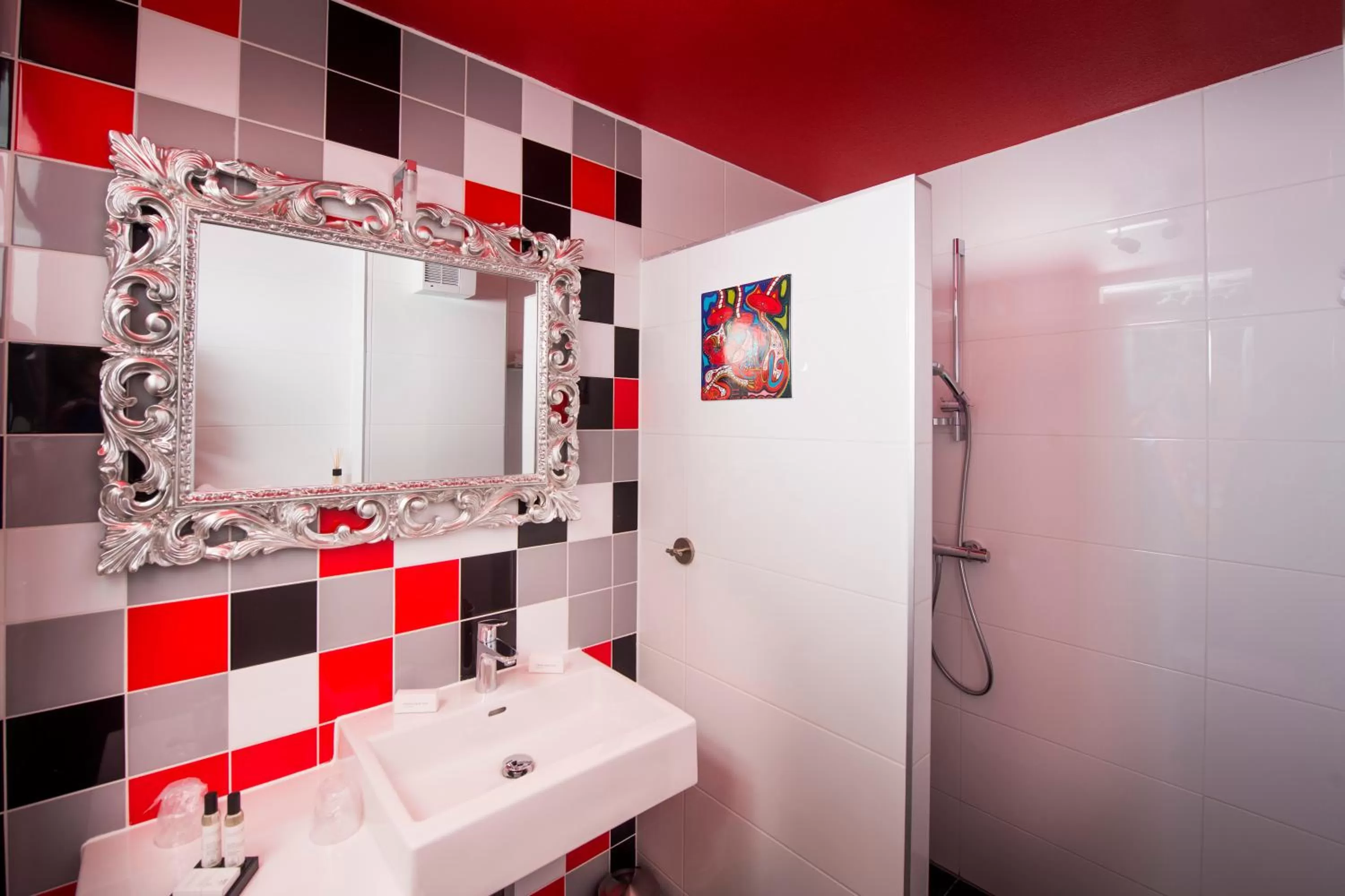 Bathroom in Hotel ten Cate Emmen