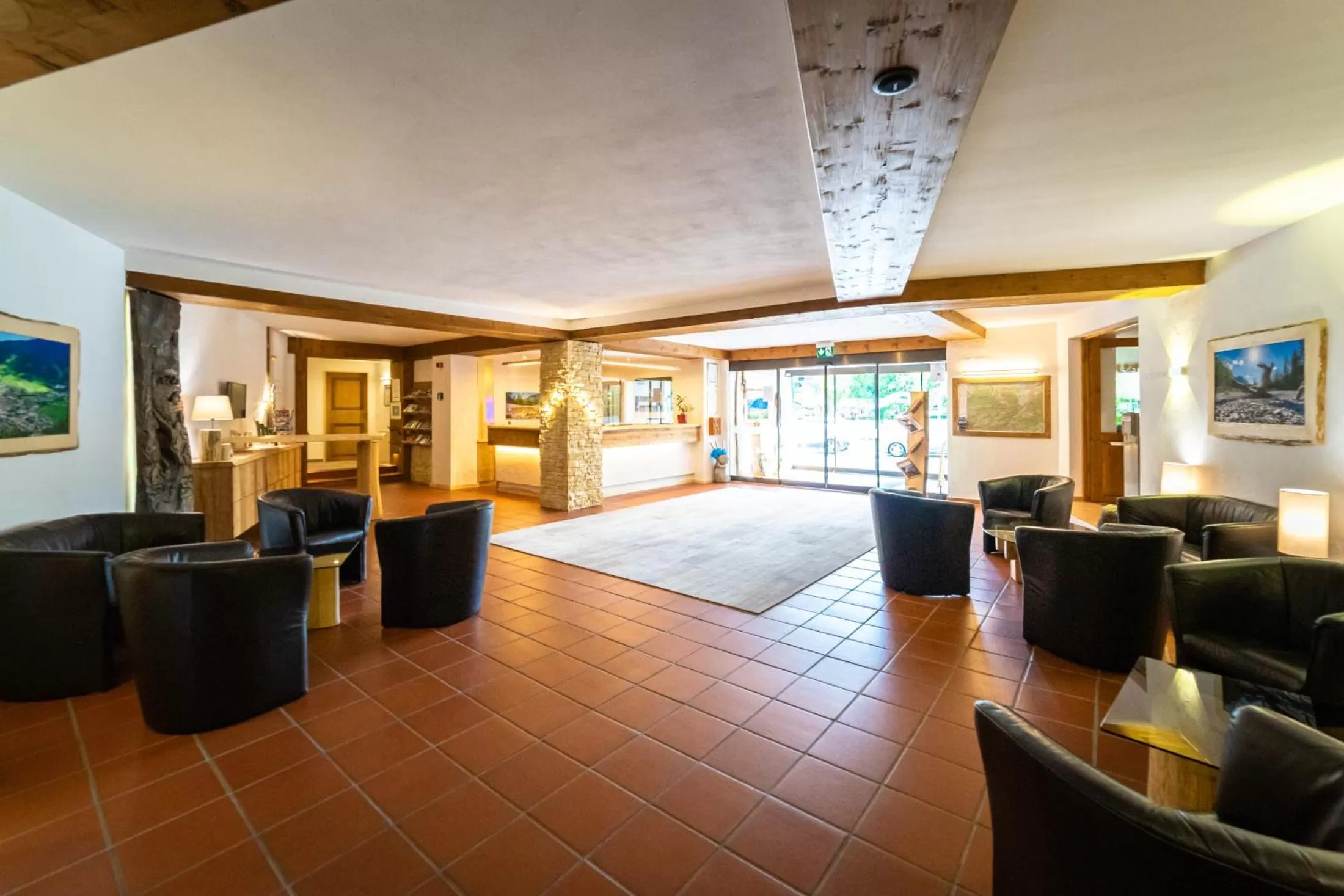 Lobby or reception in Parkhotel Sonnenhof