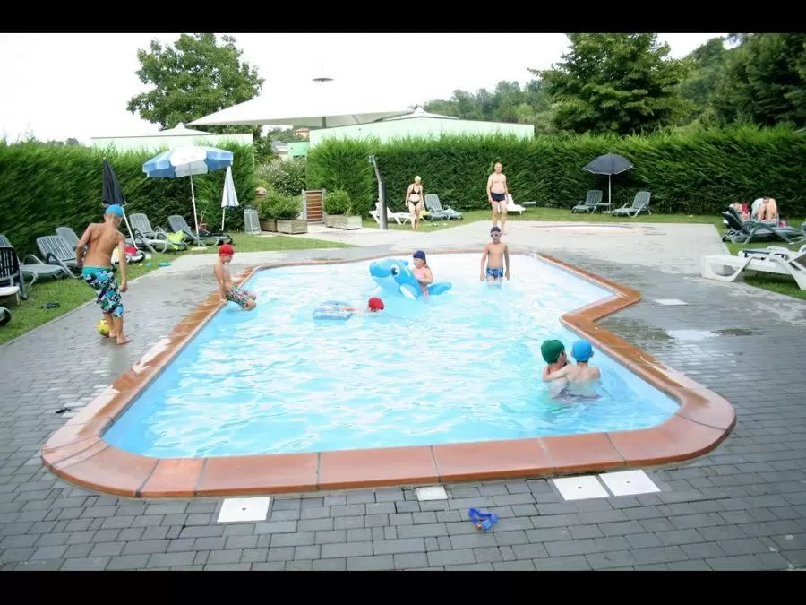 Albavillage Rooms & Camping