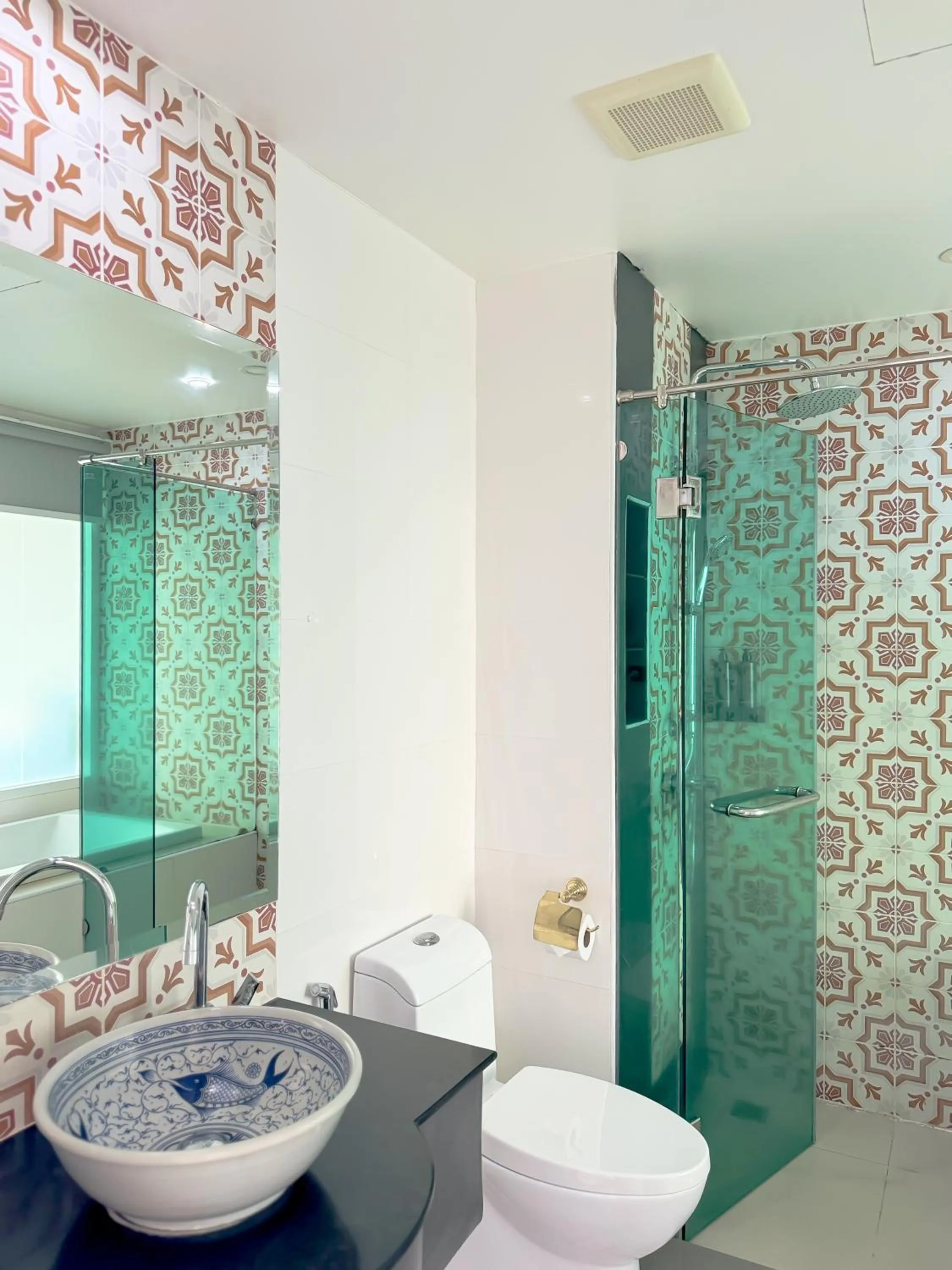 Shower in Grand Supicha City Hotel