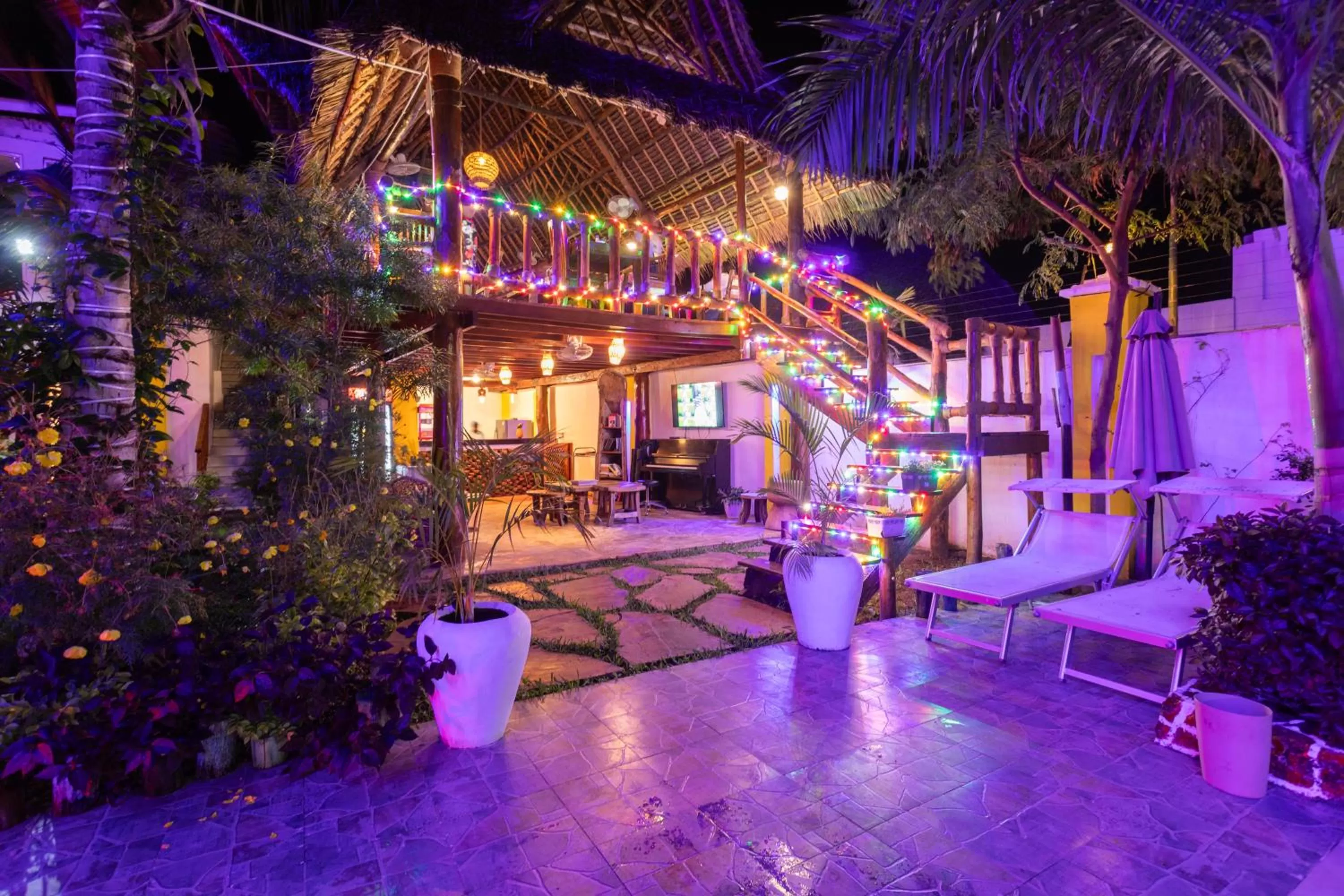 Restaurant/places to eat in Canary Nungwi Hotel & Free SPA