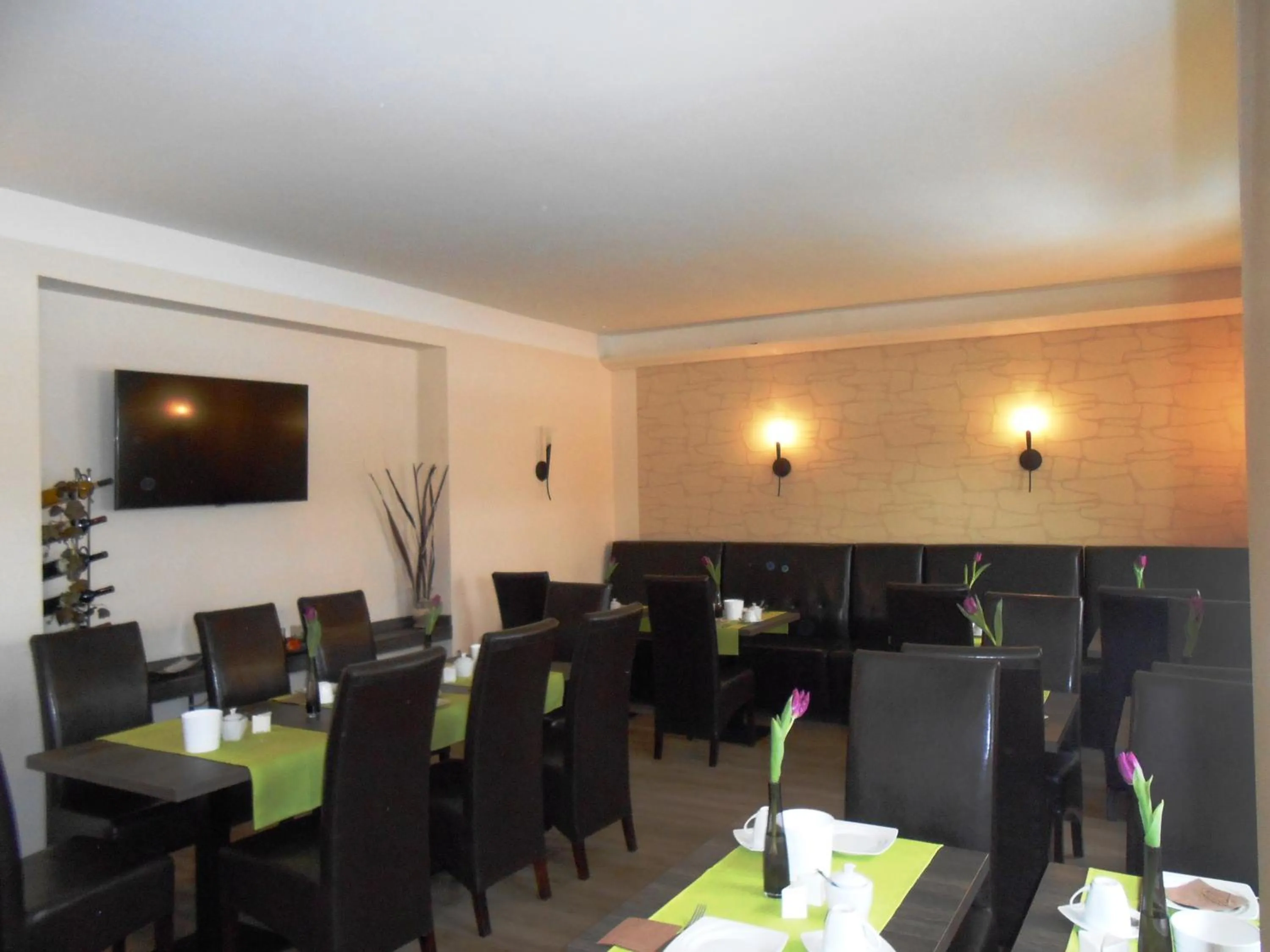 Restaurant/places to eat in Hotel Weisse Elster