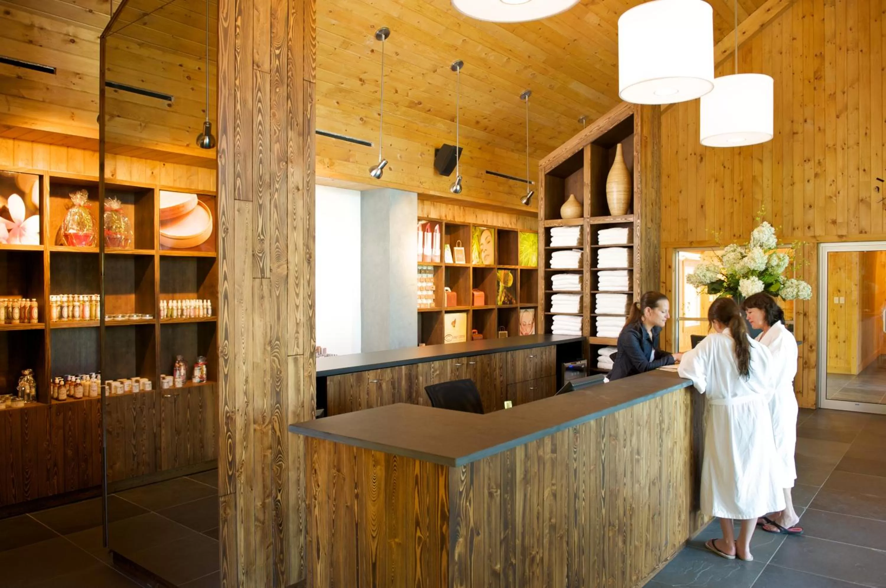 Spa and wellness centre/facilities in Sacacomie Hôtel et Spa