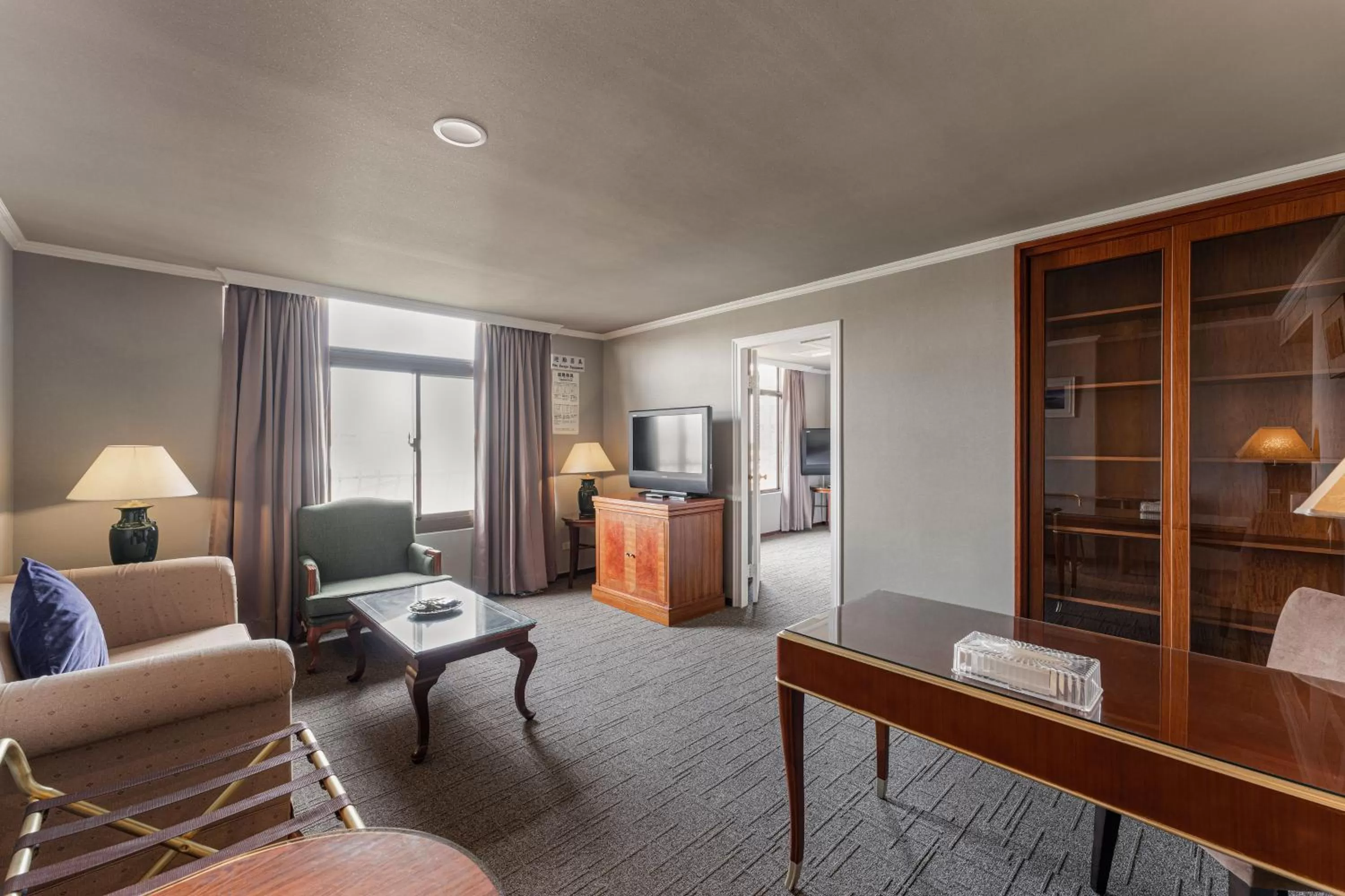 TV and multimedia in Hotel j-Metropolis