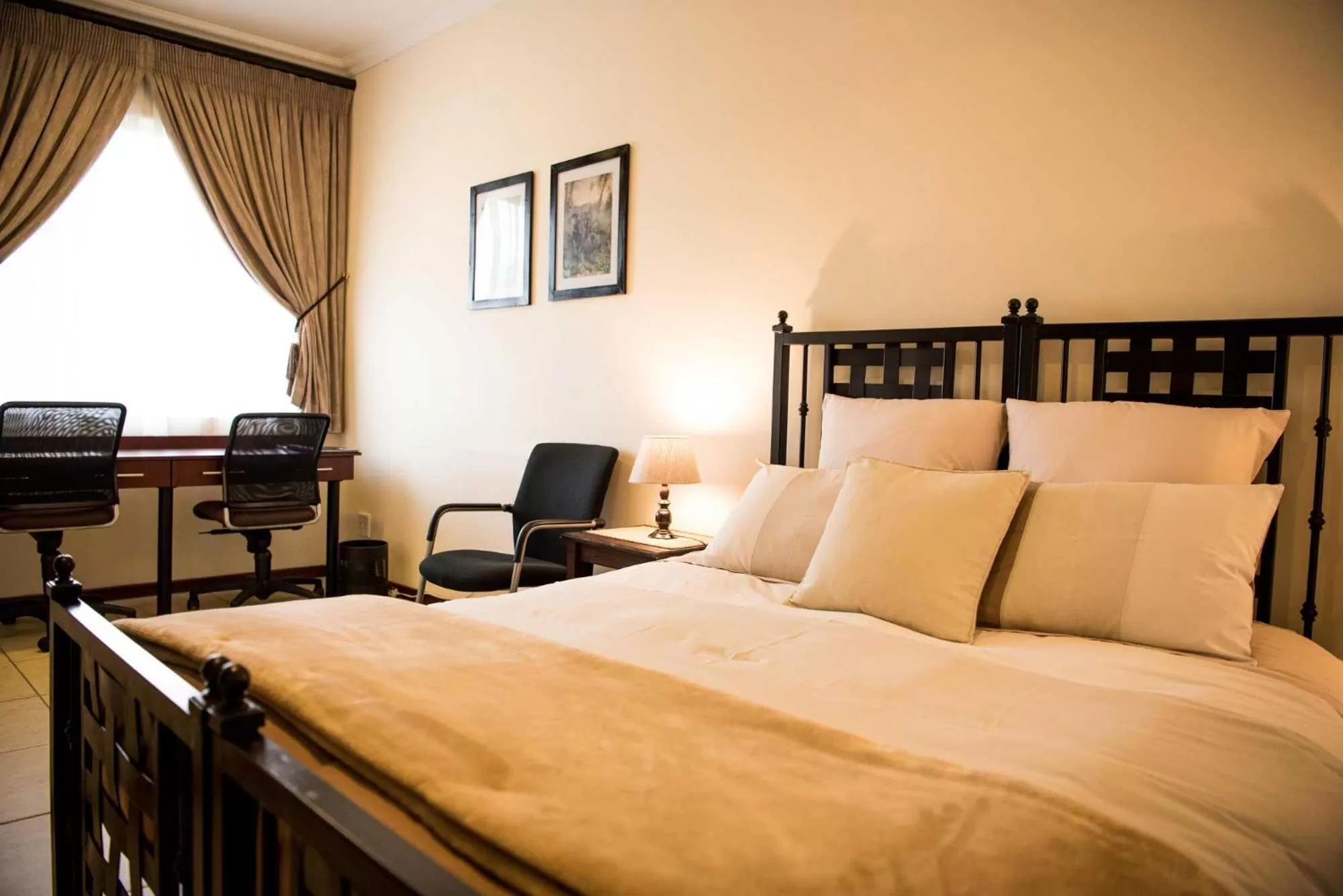 Deluxe Apartment - single occupancy in Amohela Guesthouse