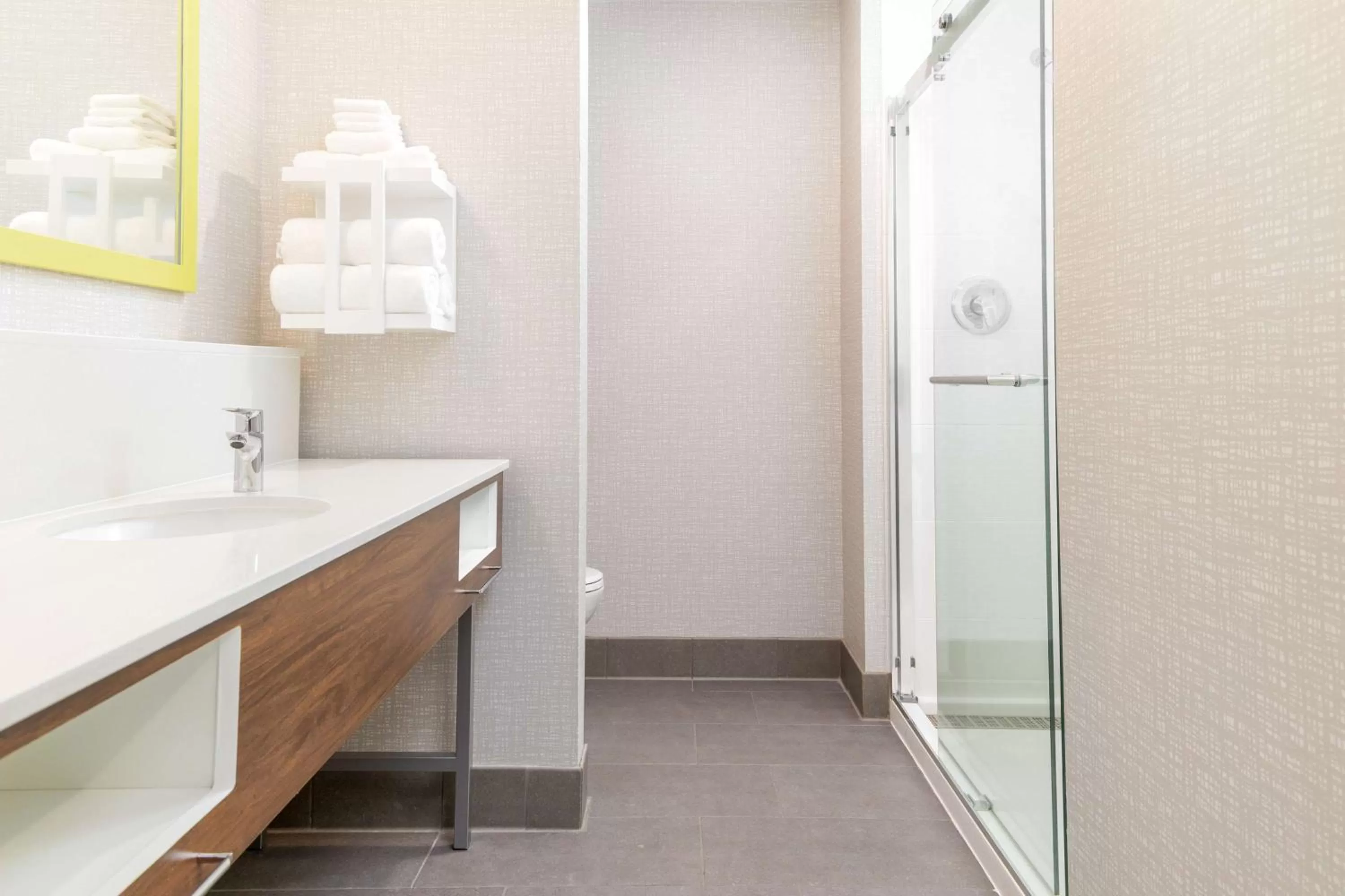 Bathroom in Hampton Inn & Suites Santa Rosa Sonoma Wine Country