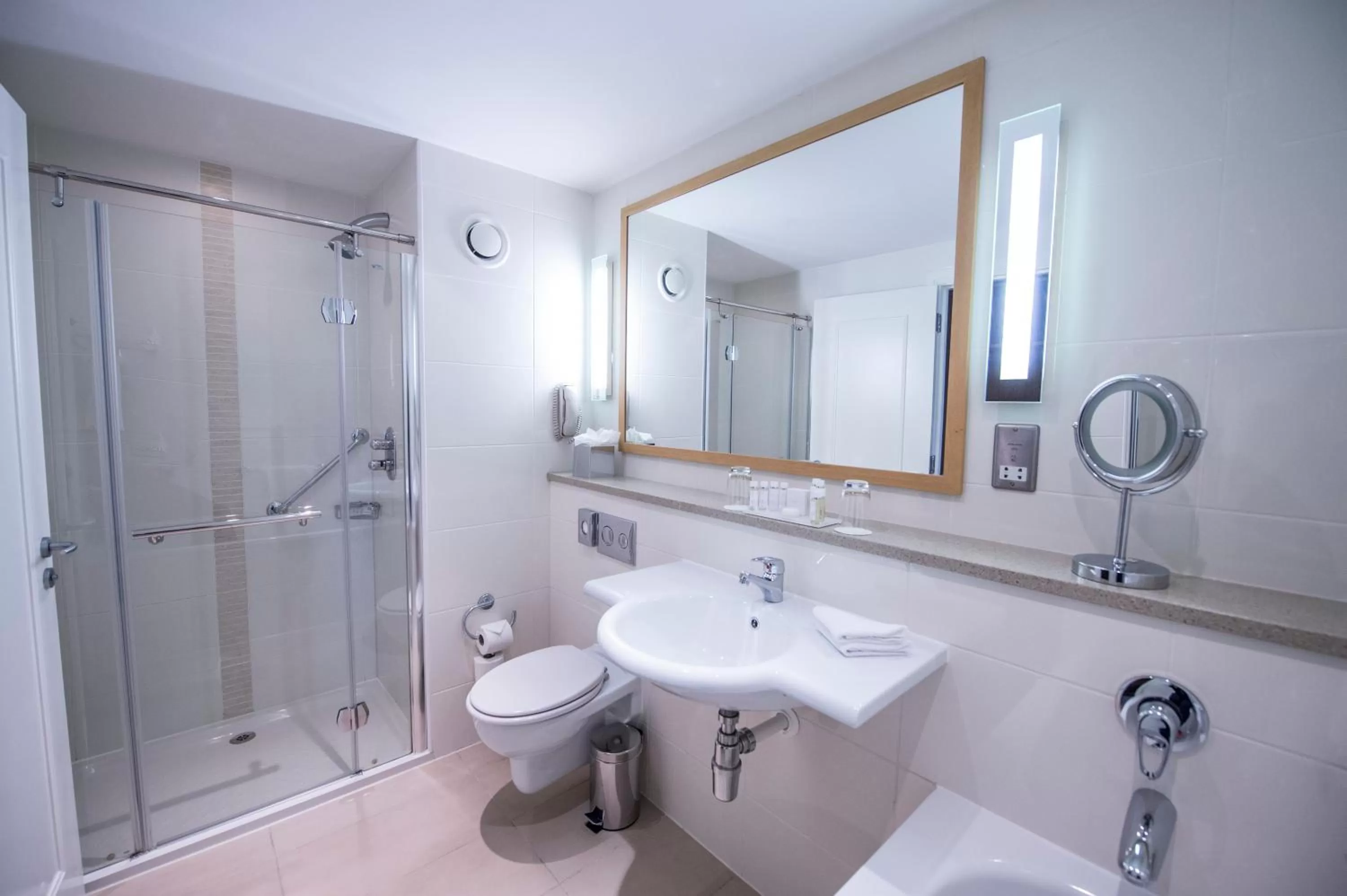 Shower in The River Lee Hotel a member of The Doyle Collection