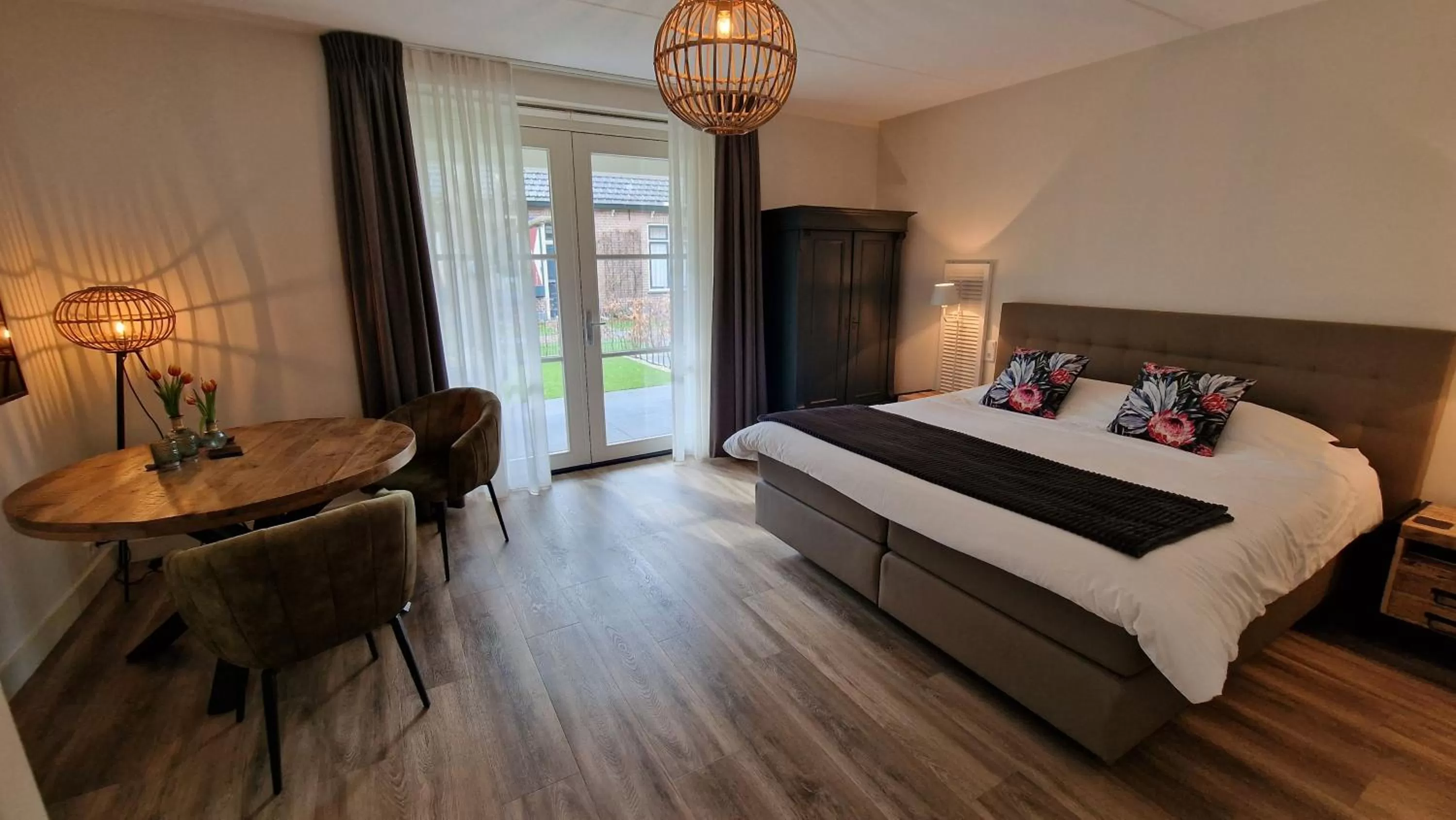 Patio in B&B De Droomhoeve