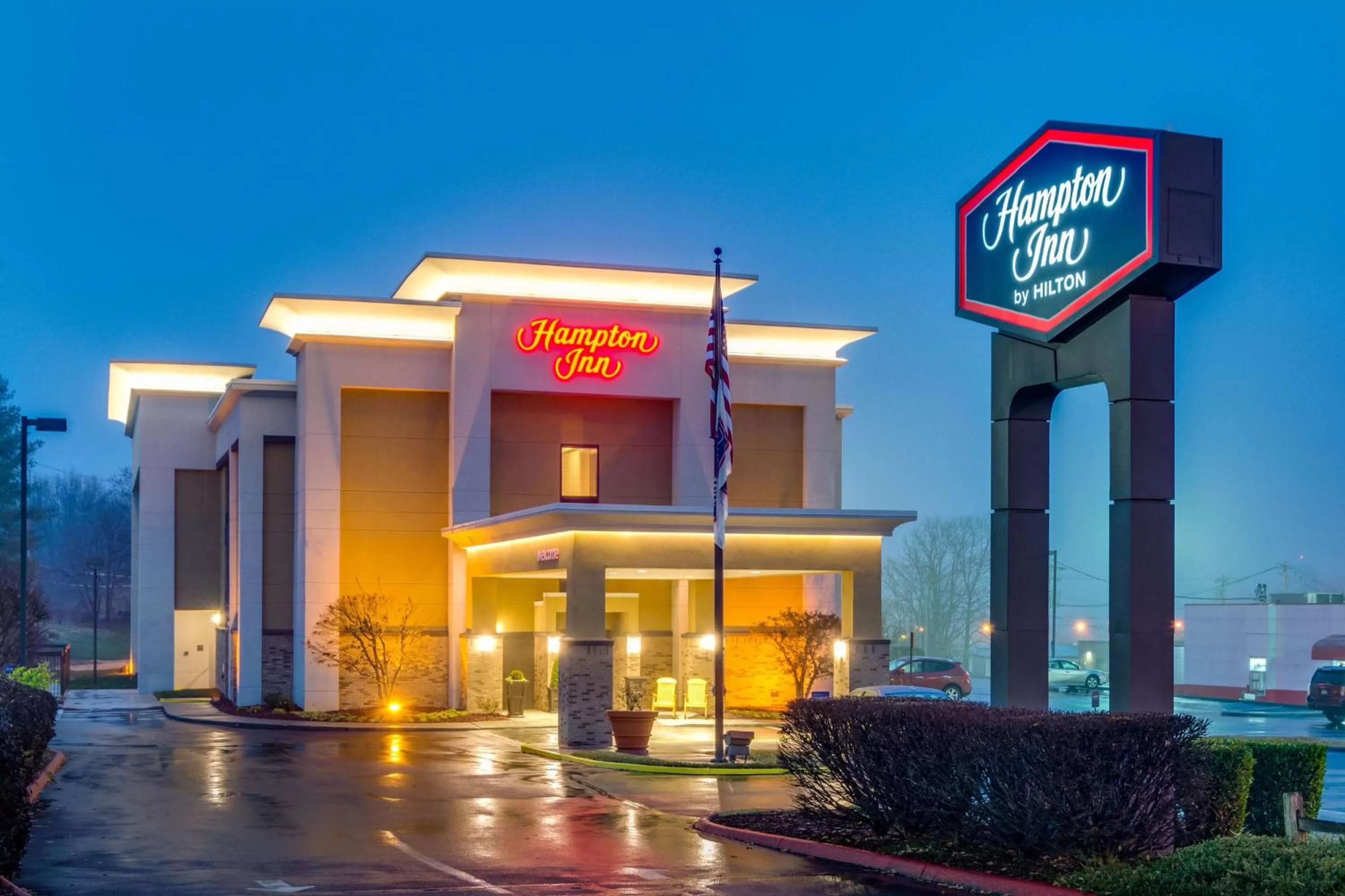 Property building in Hampton Inn Johnson City