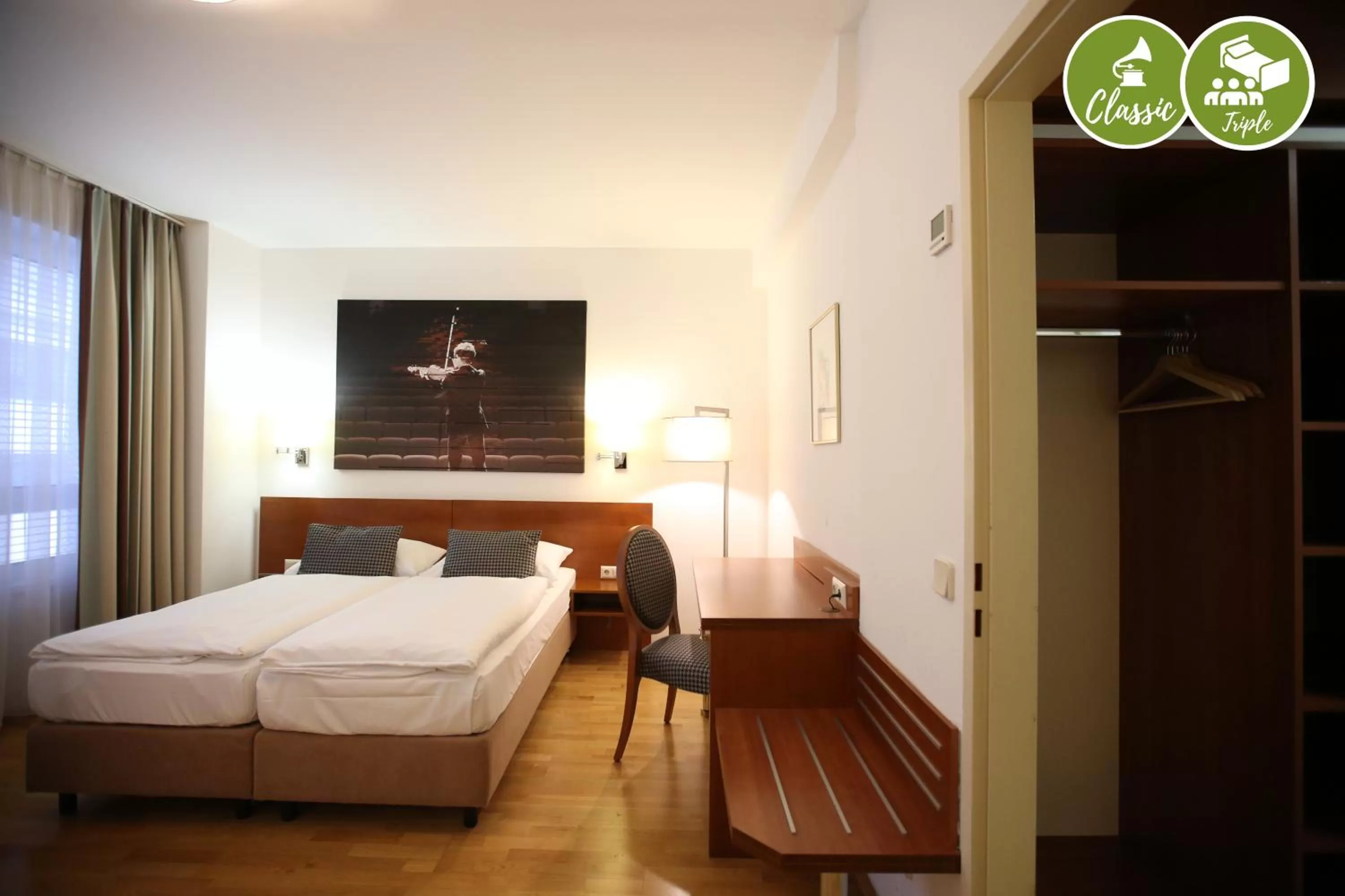 Bedroom, Bed in arte Hotel Wien Stadthalle