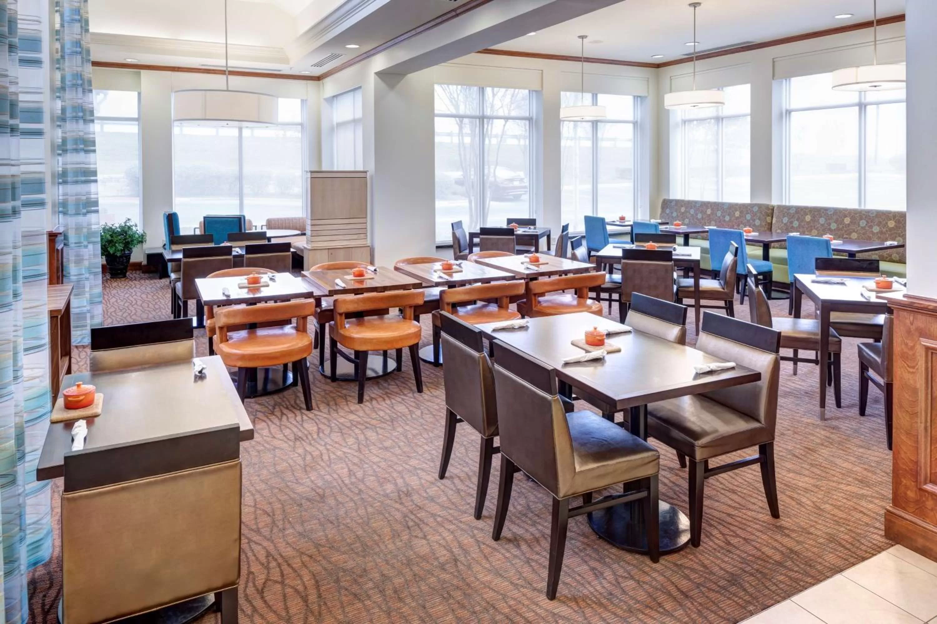 Restaurant/places to eat in Hilton Garden Inn Austin North