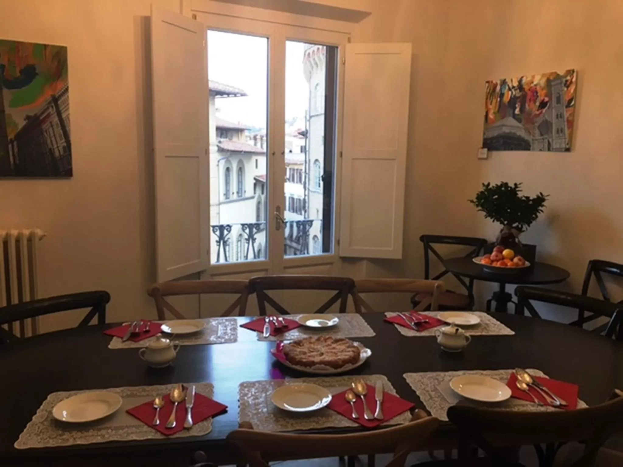 Communal kitchen in Tornabuoni View