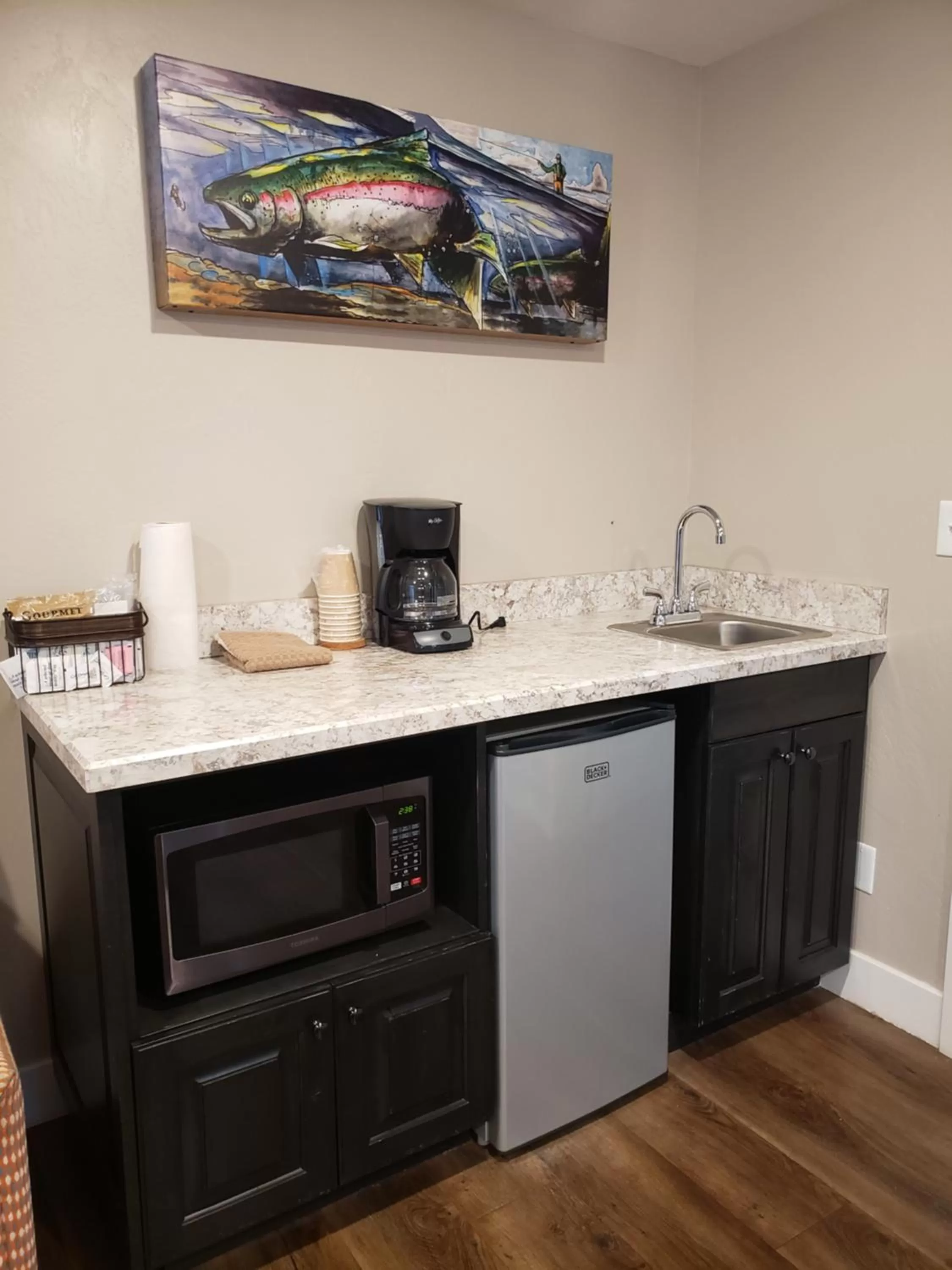 Kitchen or kitchenette, Kitchen/Kitchenette in Flaming Gorge Resort