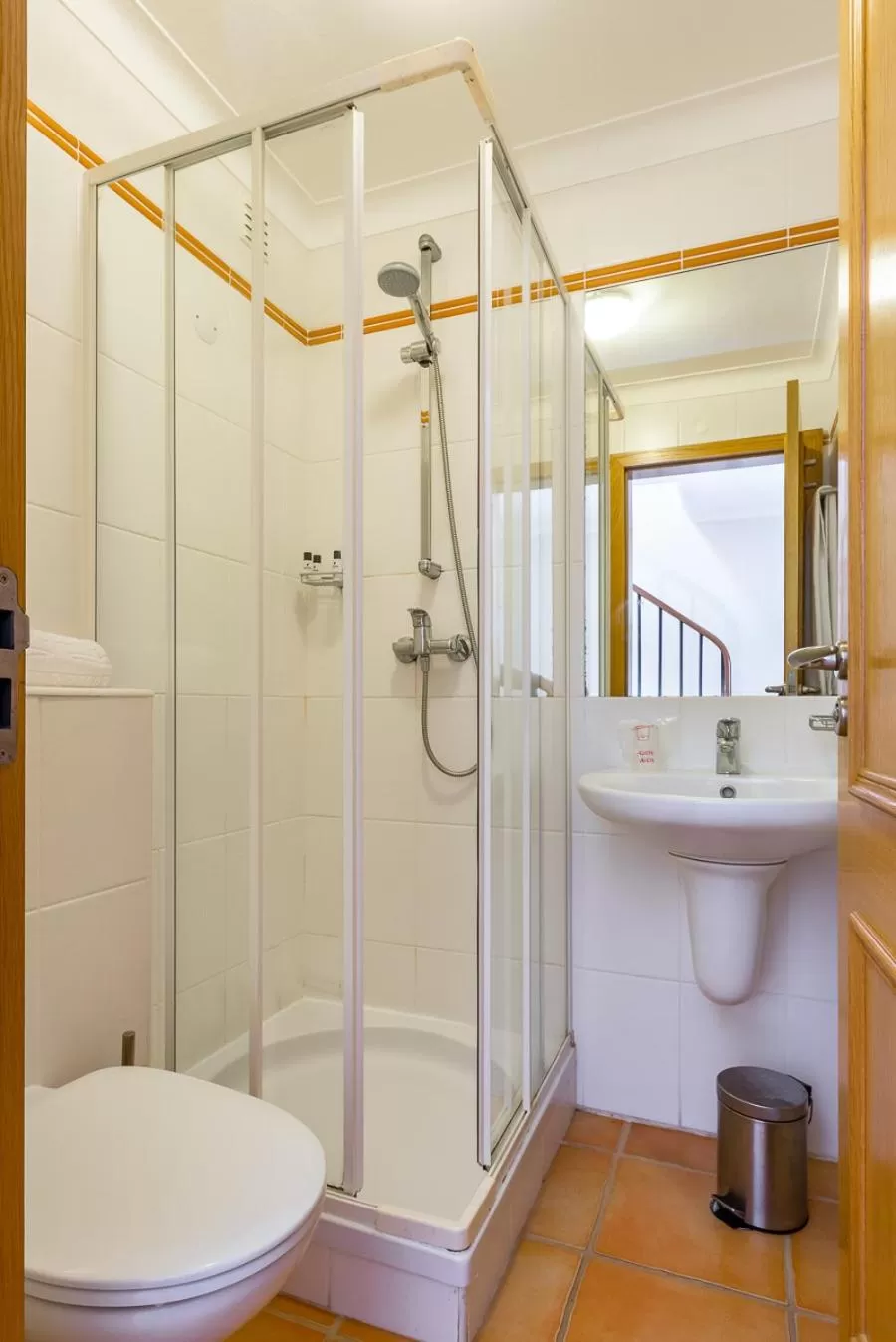 Shower in Pestana Palm Gardens