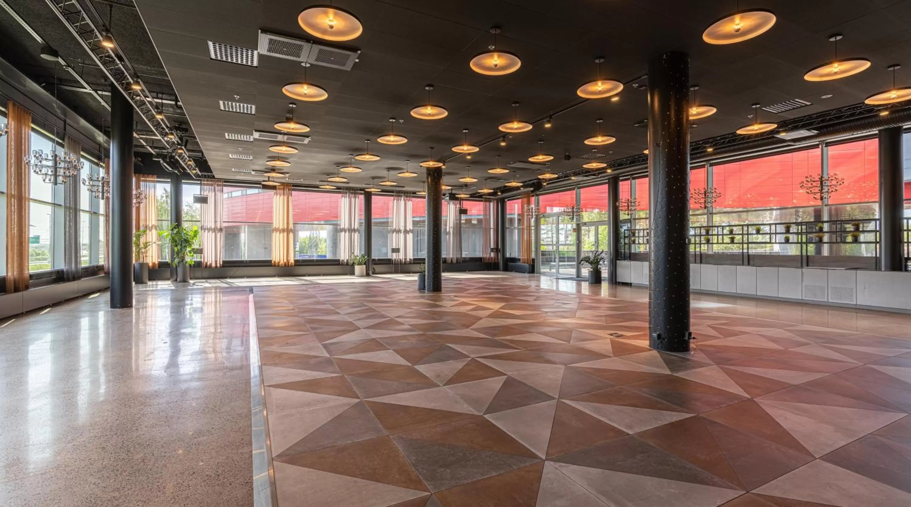 Evening entertainment in Break Sokos Hotel Flamingo