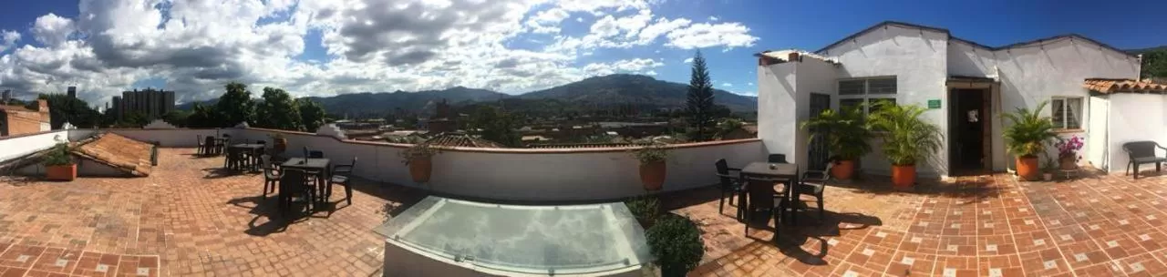 Balcony/Terrace in 61Prado Hotel