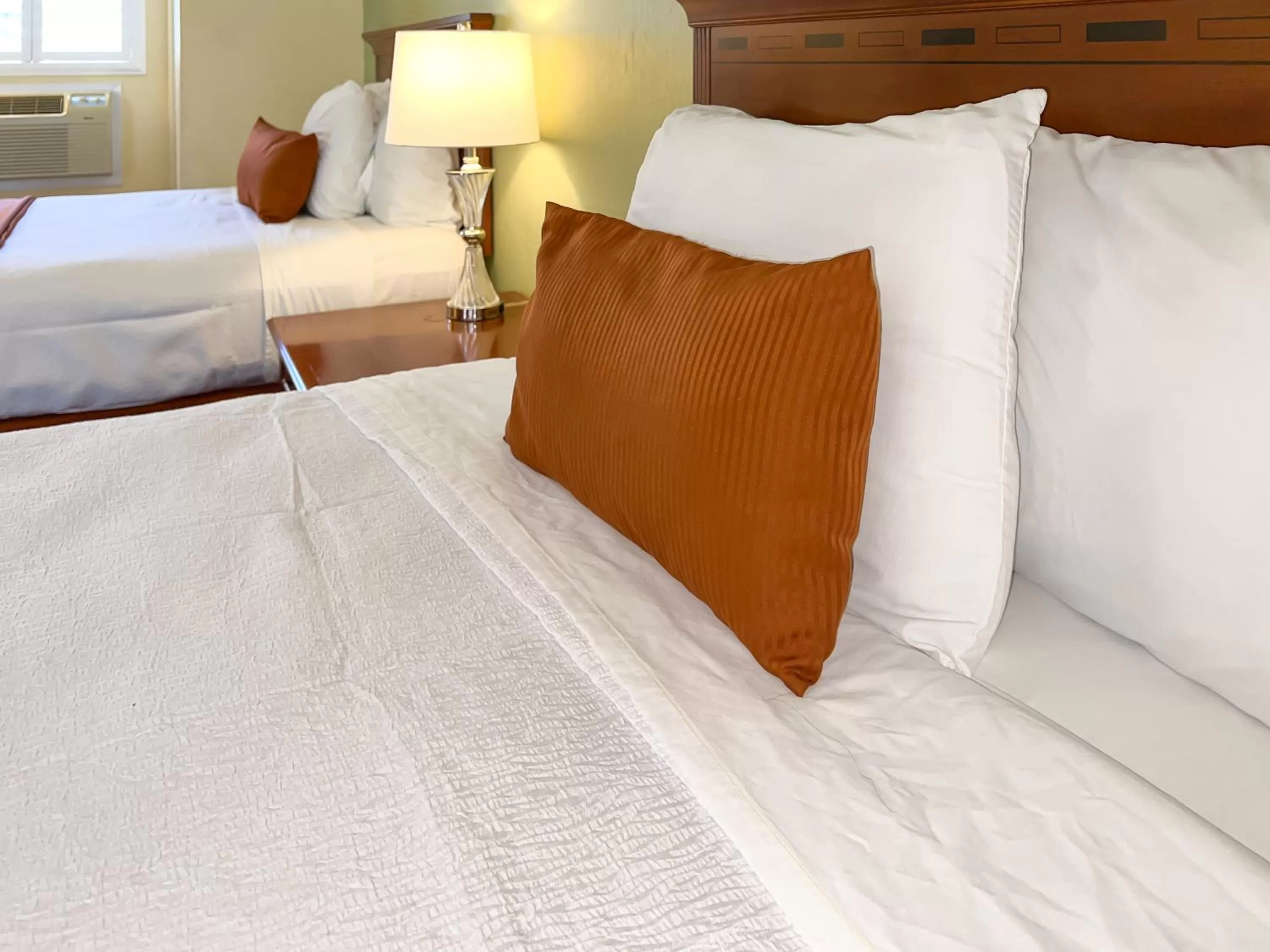 View (from property/room), Bed in The Old West Inn