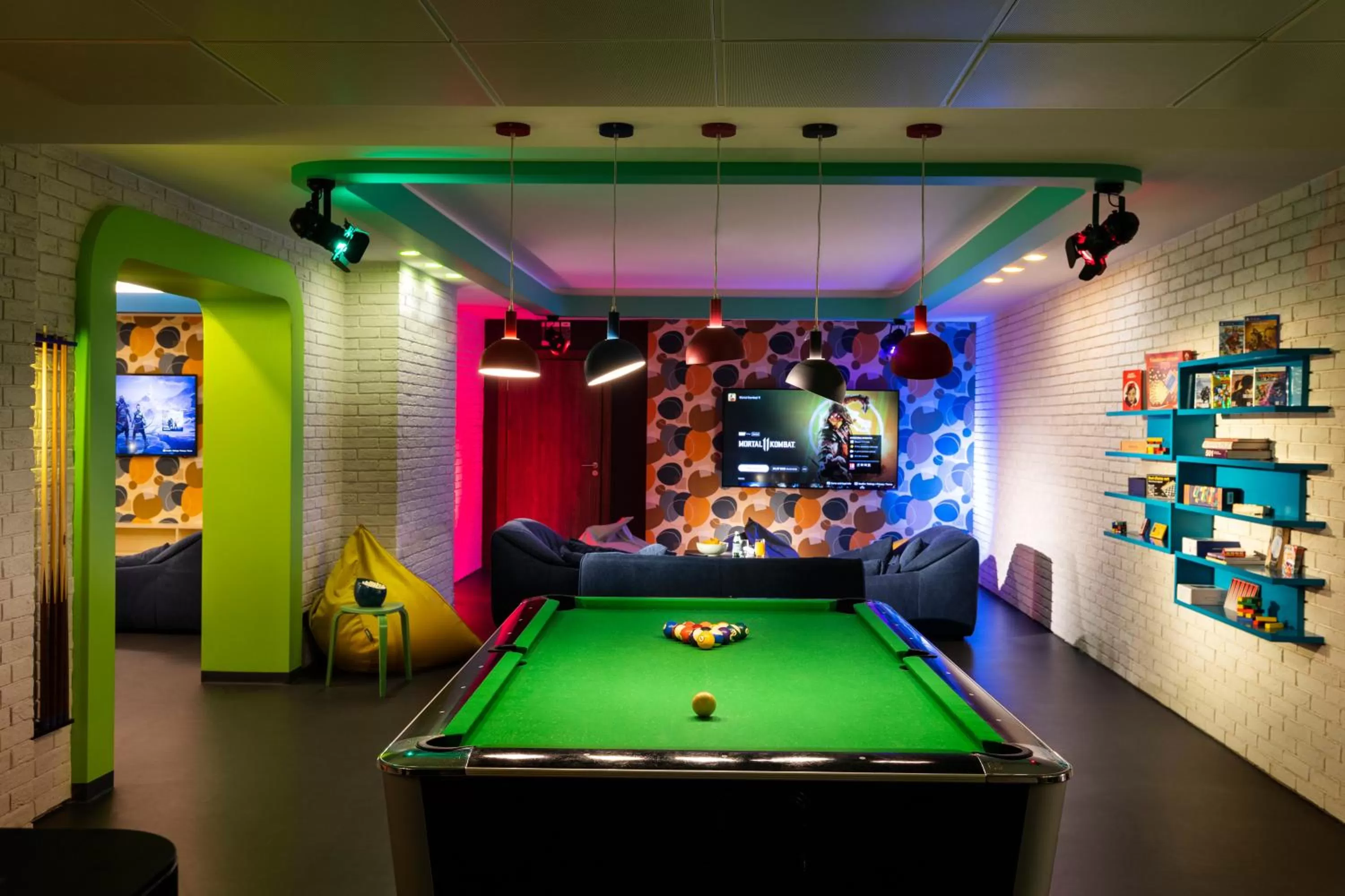 Billiard in Kings' Valley Medical & Spa Hotel