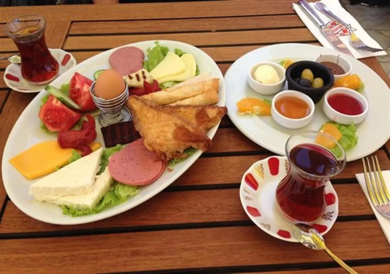 Breakfast in Ozmen Hotel Old Town Kaleiçi