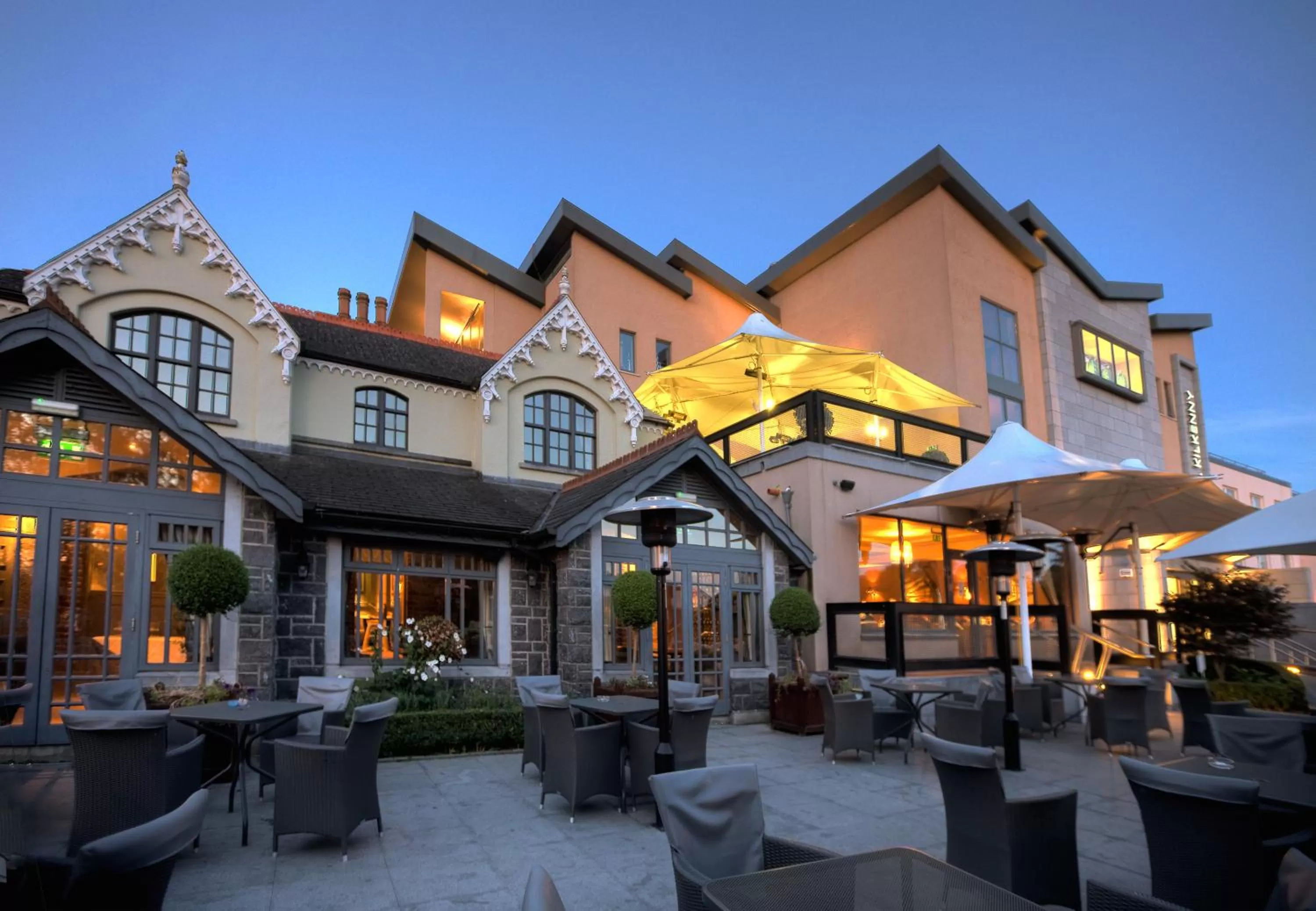 Facade/entrance in Hotel Kilkenny