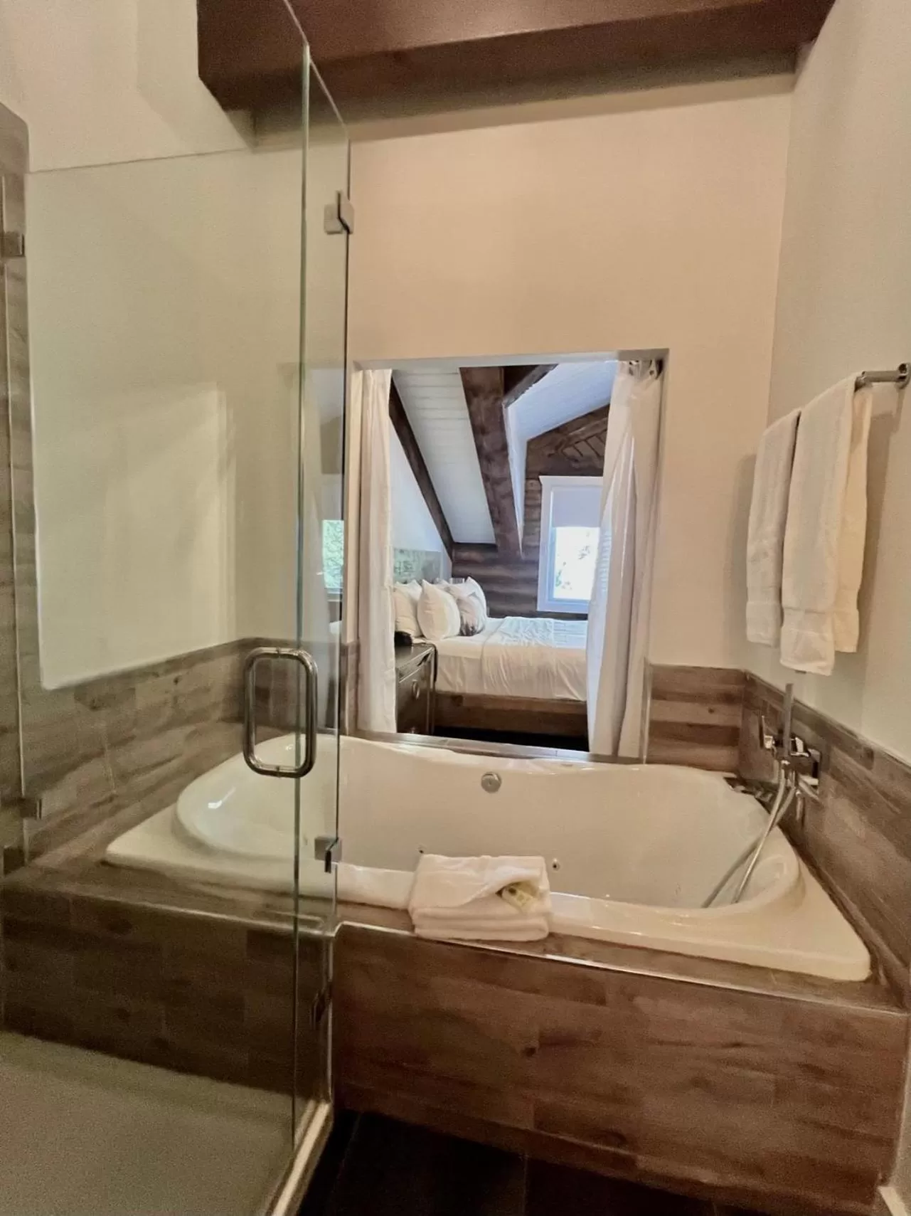 Bathroom in Alaskan Inn and Spa