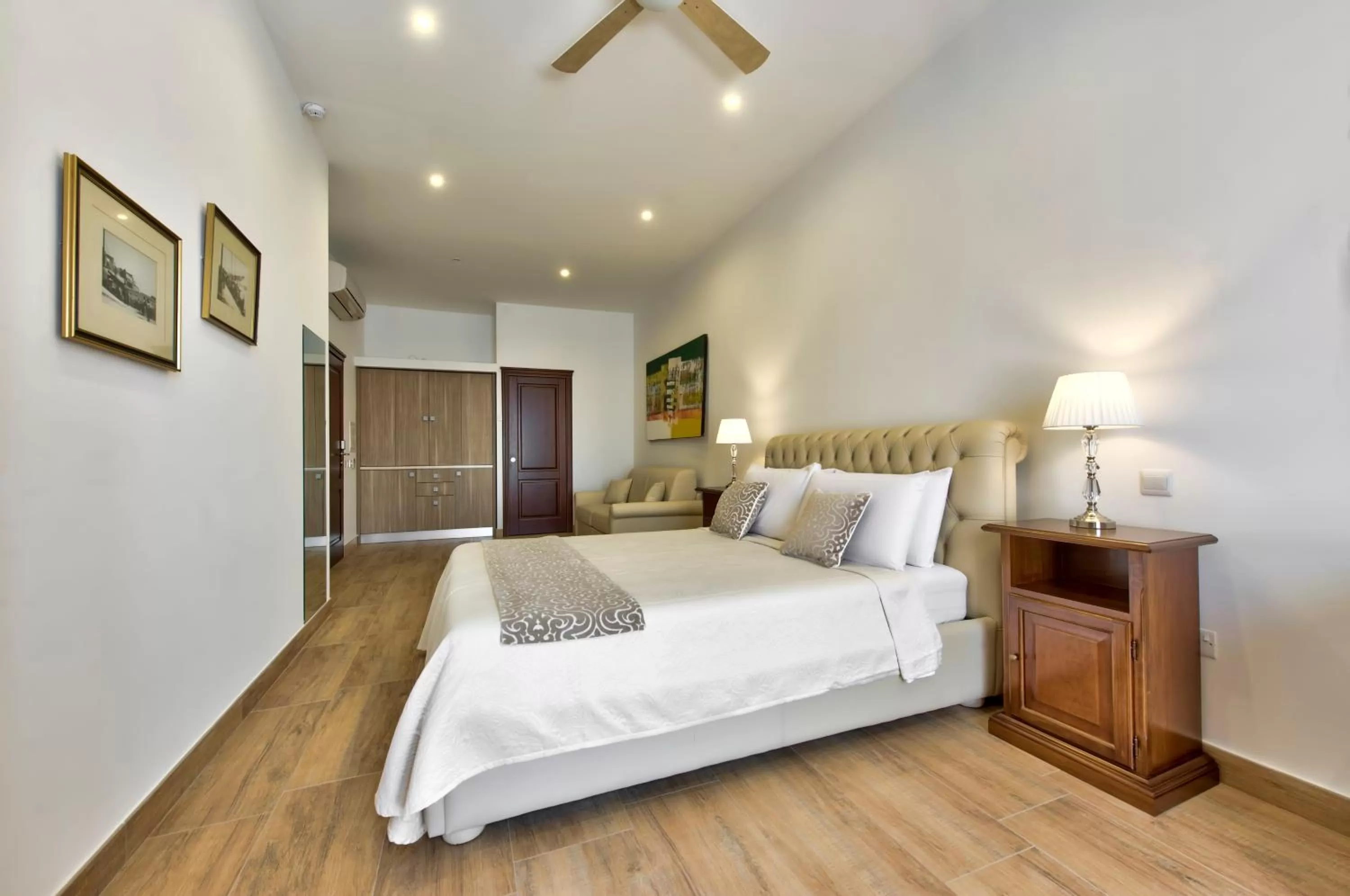 Photo of the whole room, Bed in Palazzo Violetta