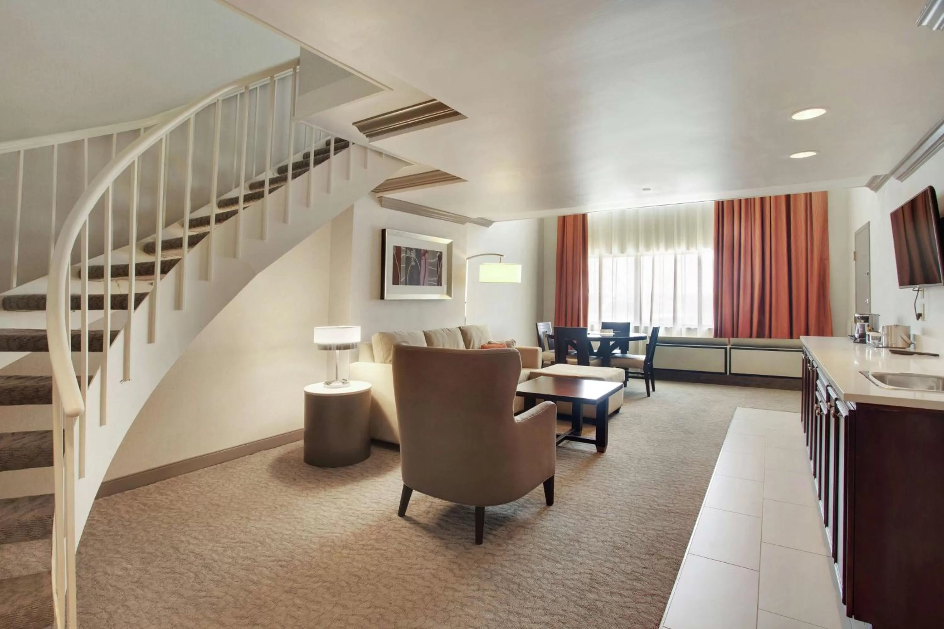 Bedroom in DoubleTree by Hilton Little Rock