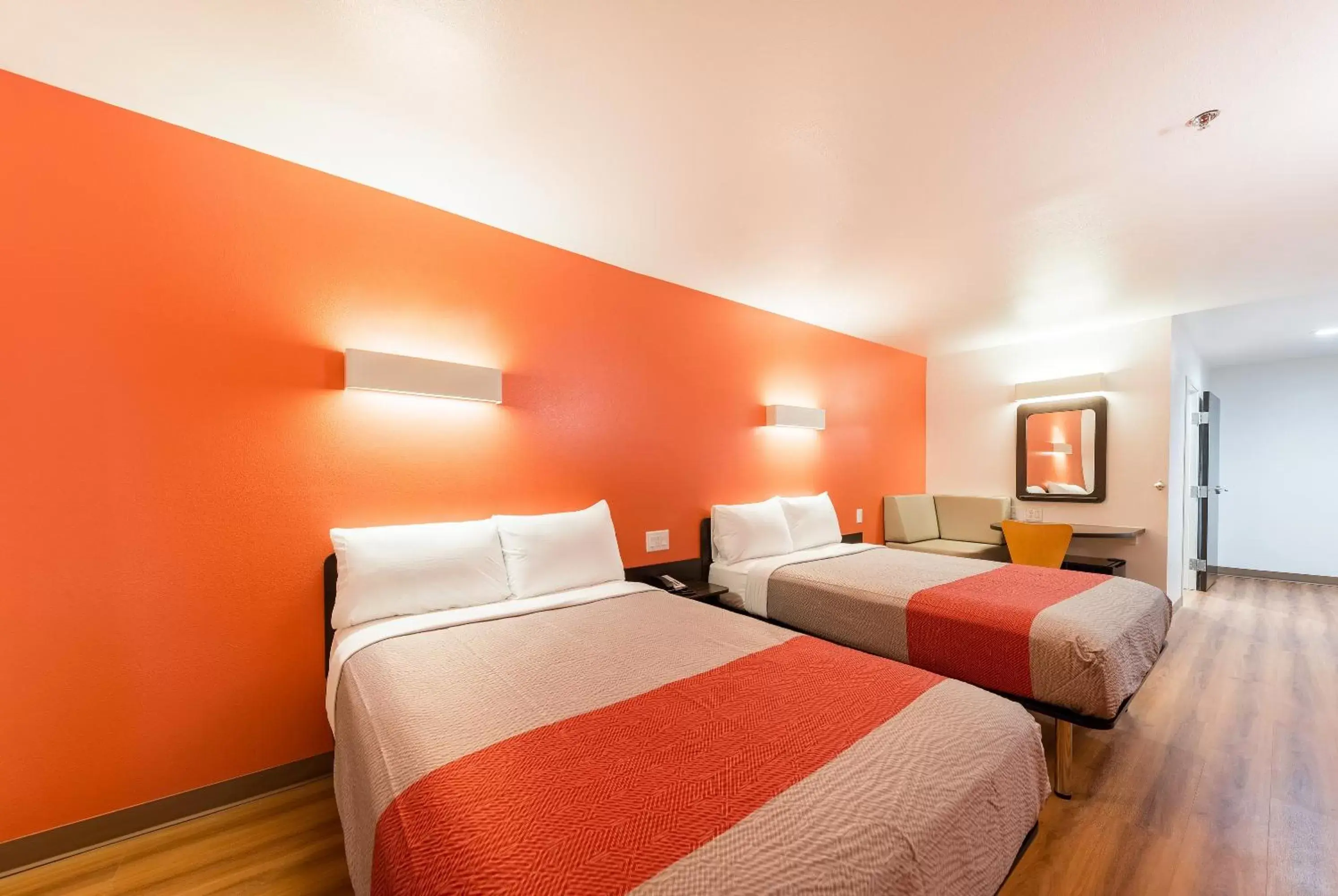 Quadruple Room - Non-Smoking in Motel 6 Fort Worth, TX - North - Saginaw Quadruple Room - Non-Smoking in Motel 6 Fort Worth, TX - North - Saginaw