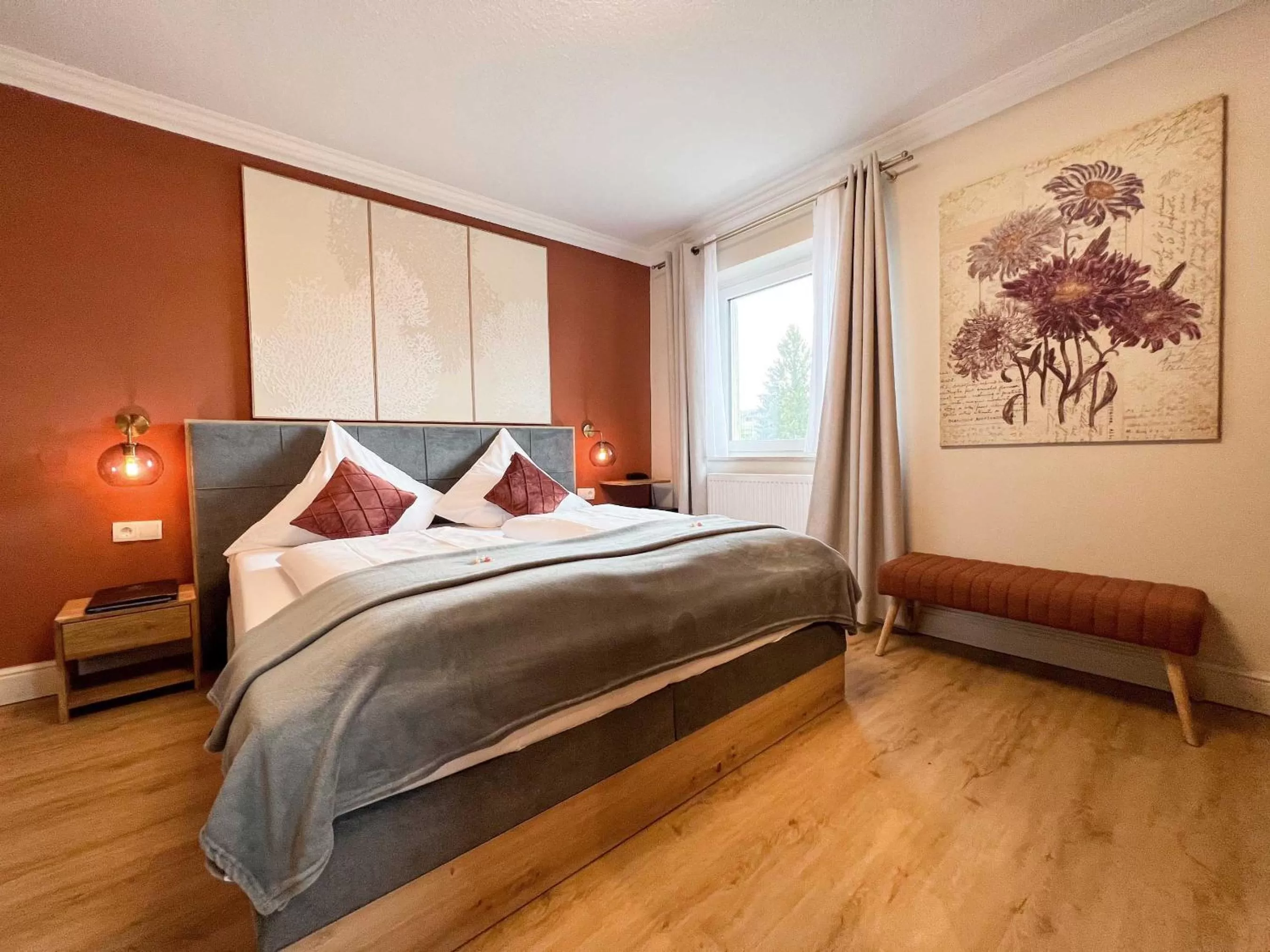 Photo of the whole room, Bed in Hotel Schlossblick Chiemsee