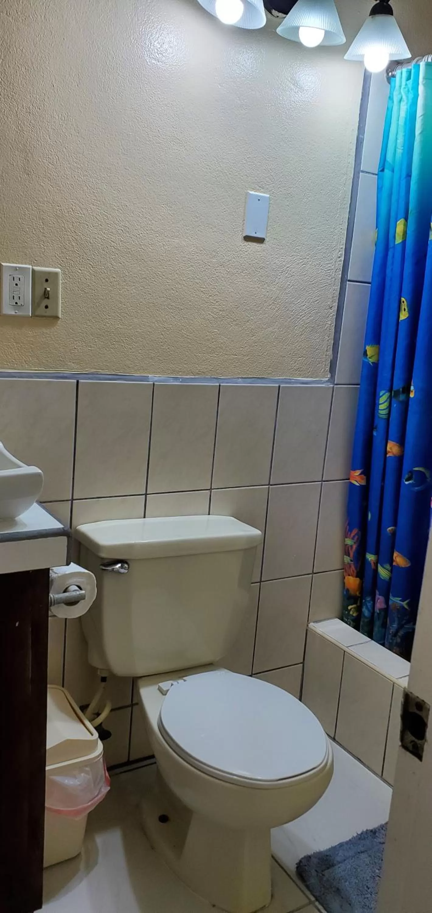 Bathroom in Barefoot Beach Belize