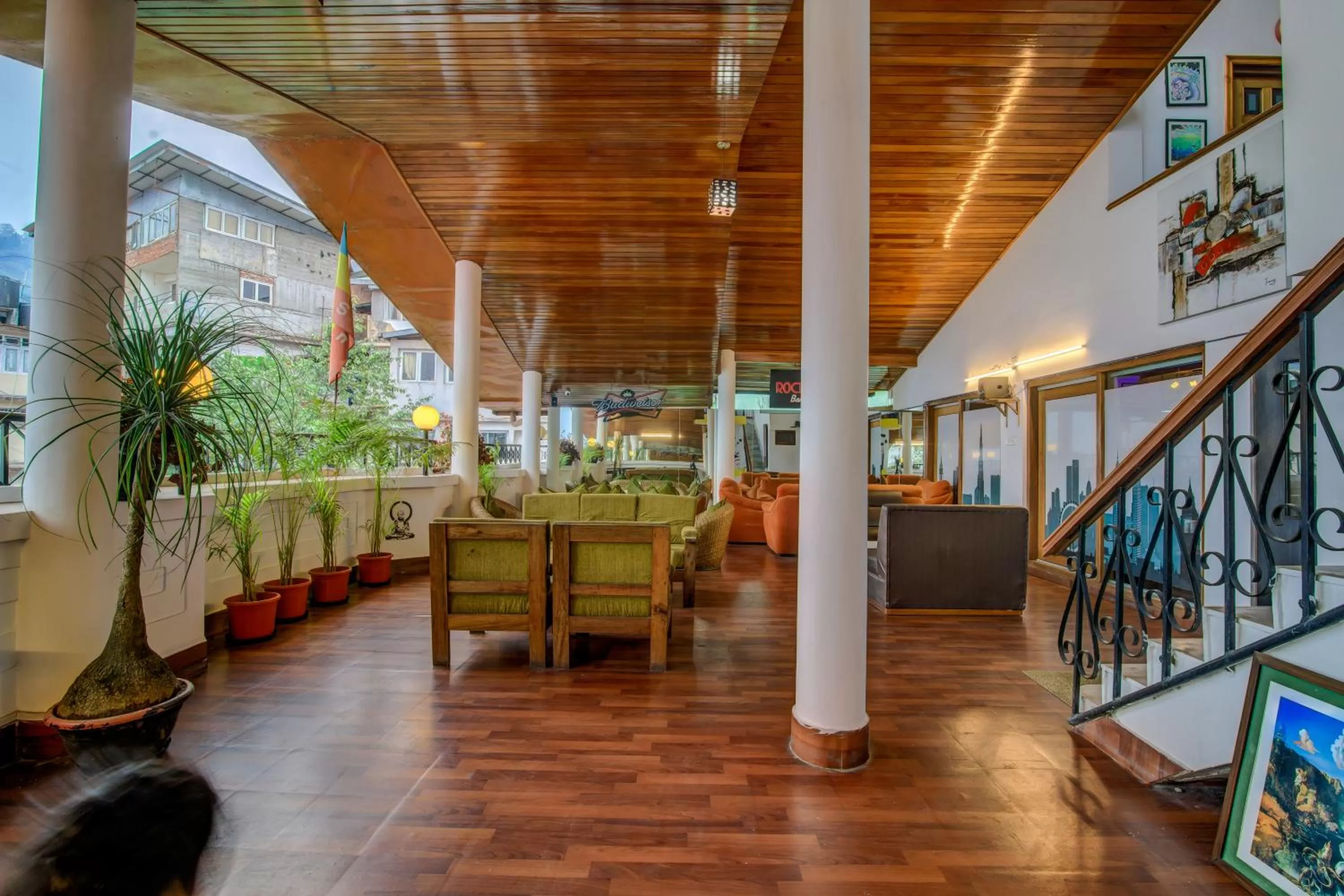 Lounge or bar, Restaurant/Places to Eat in Muscatel Yavachi - 400 Mts from MG Marg