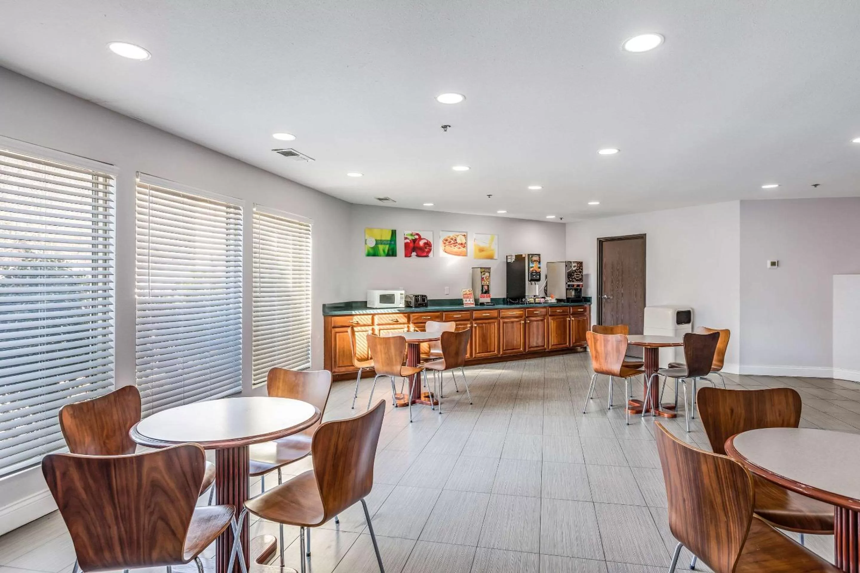 Restaurant/places to eat in Quality Inn Calvert City - Paducah East