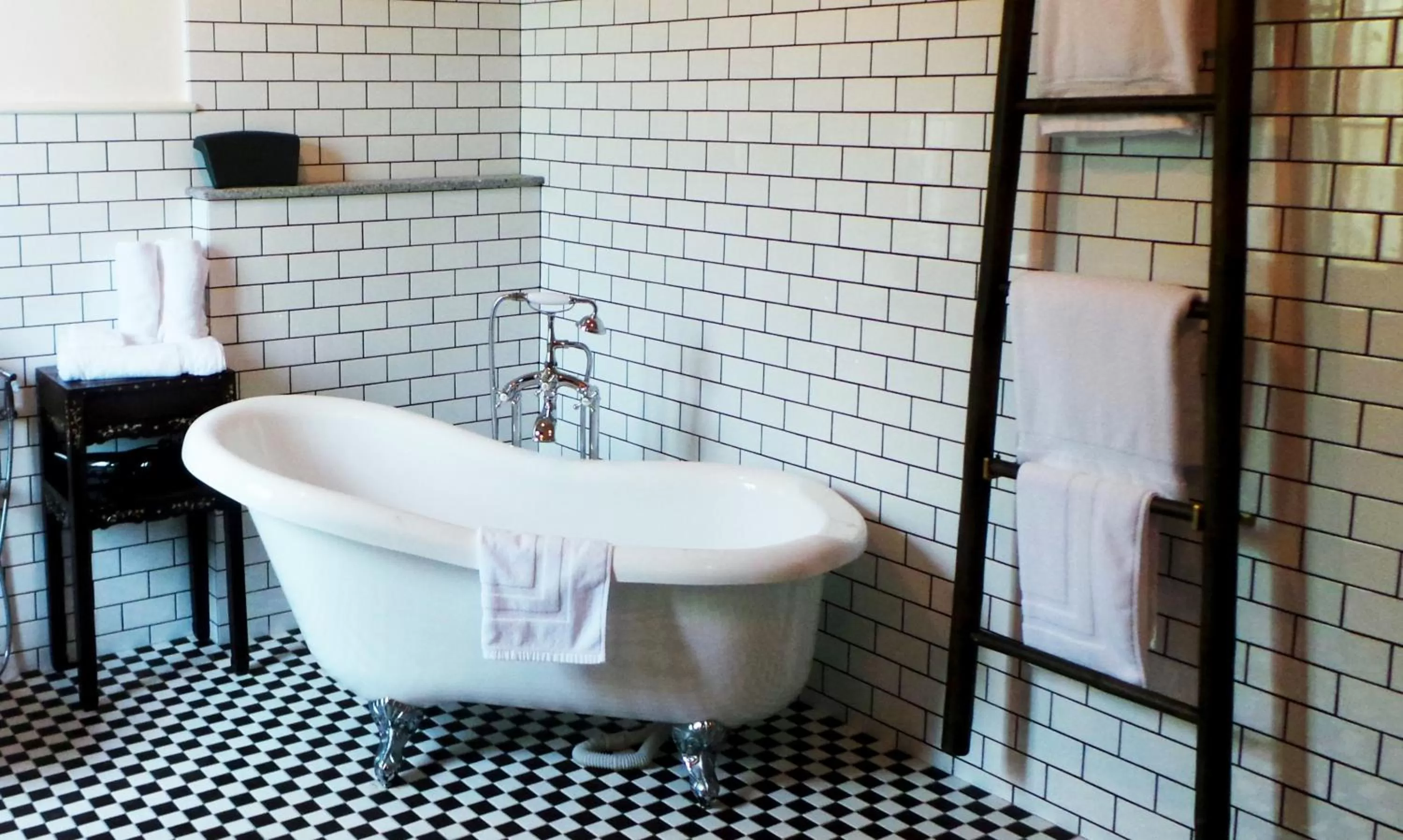 Bathroom in Cheong Fatt Tze - The Blue Mansion