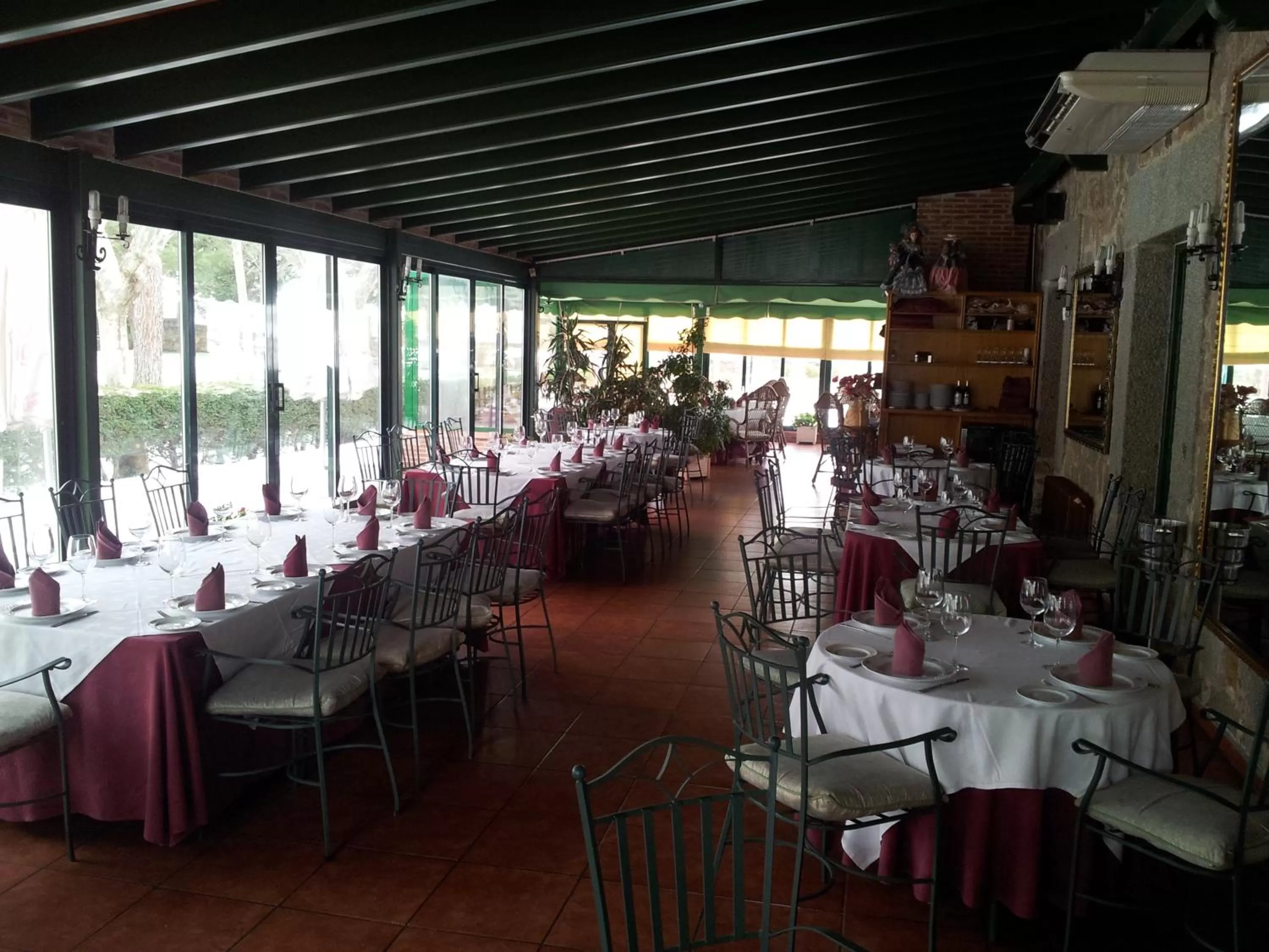 Restaurant/places to eat in Hotel Restaurante Sonsoles